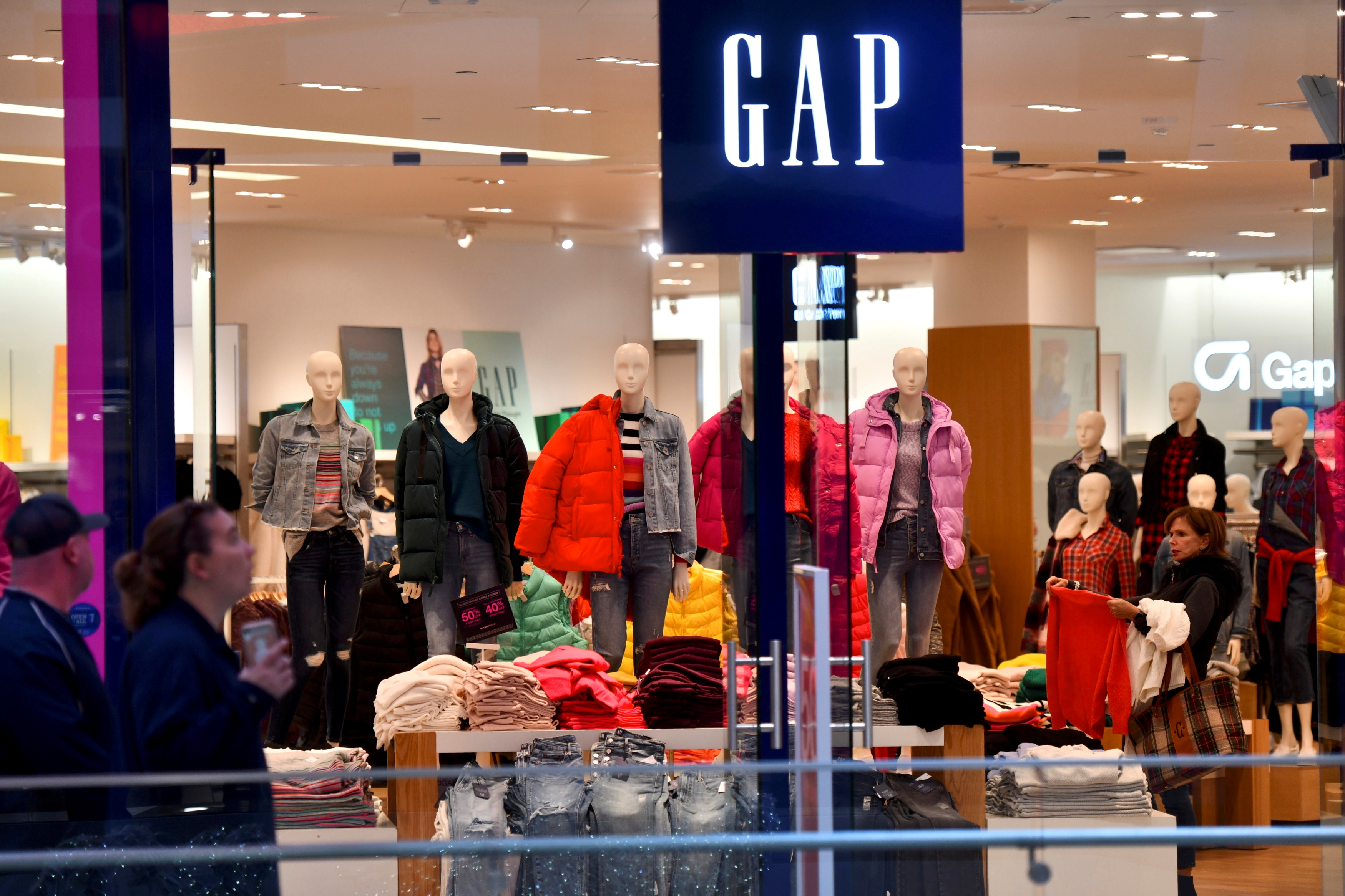 Old Navy to scale back inclusive sizing in stores, less than a