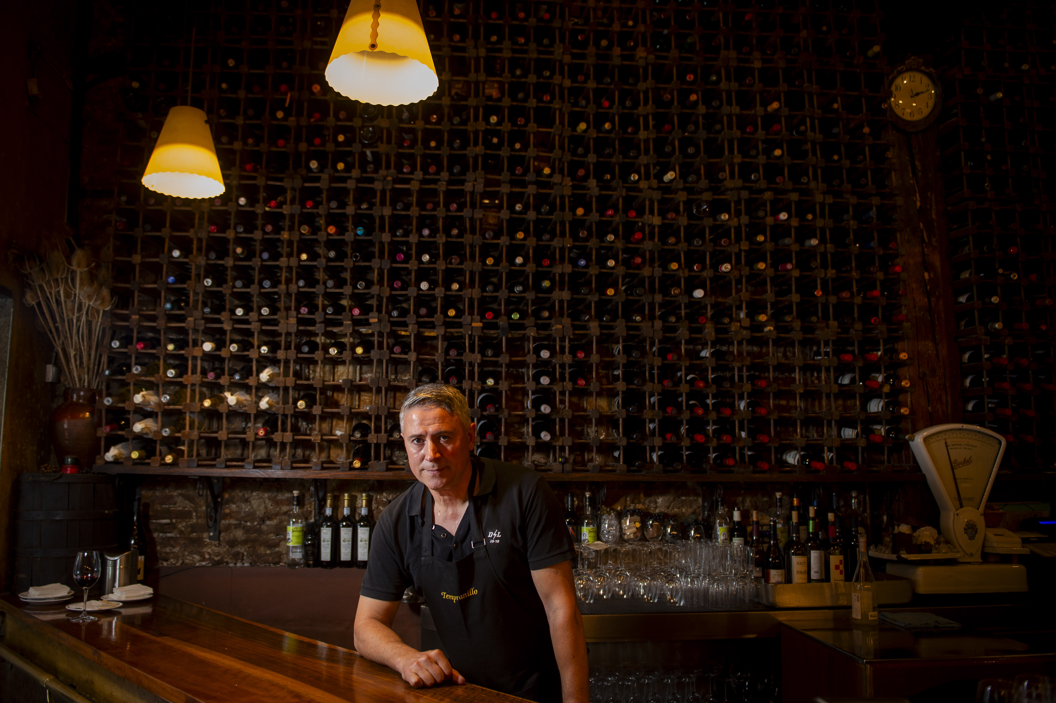 Juan Caballero, propietario de Taberna Tempranillo, abierta en 1995.