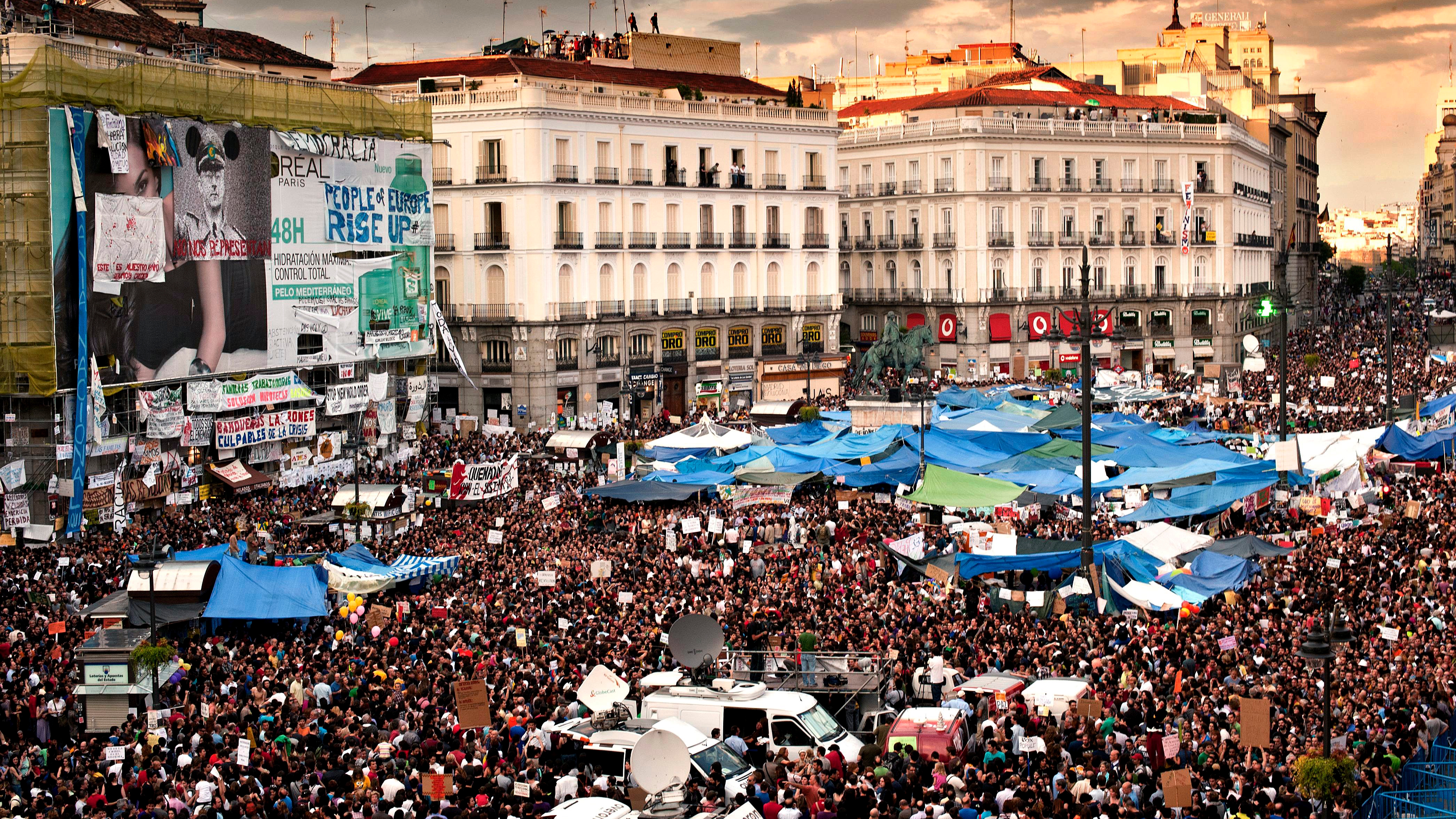 fragancia Prevalecer paquete 10 años del 15-M, las voces de la Puerta del Sol | Vídeos | EL PAÍS