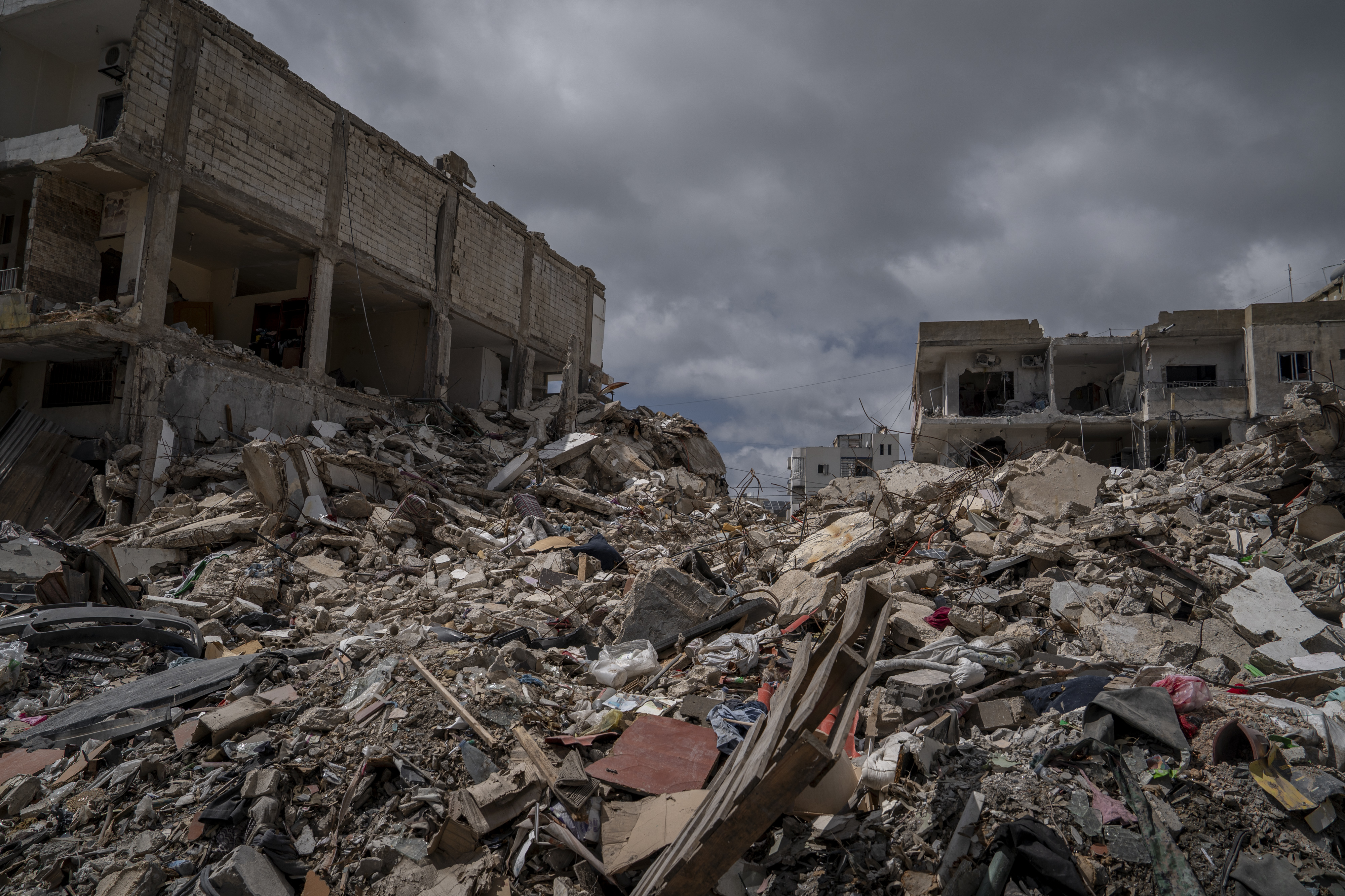 La ciudad de Tiro, en Líbano, tras un ataque israelí este martes