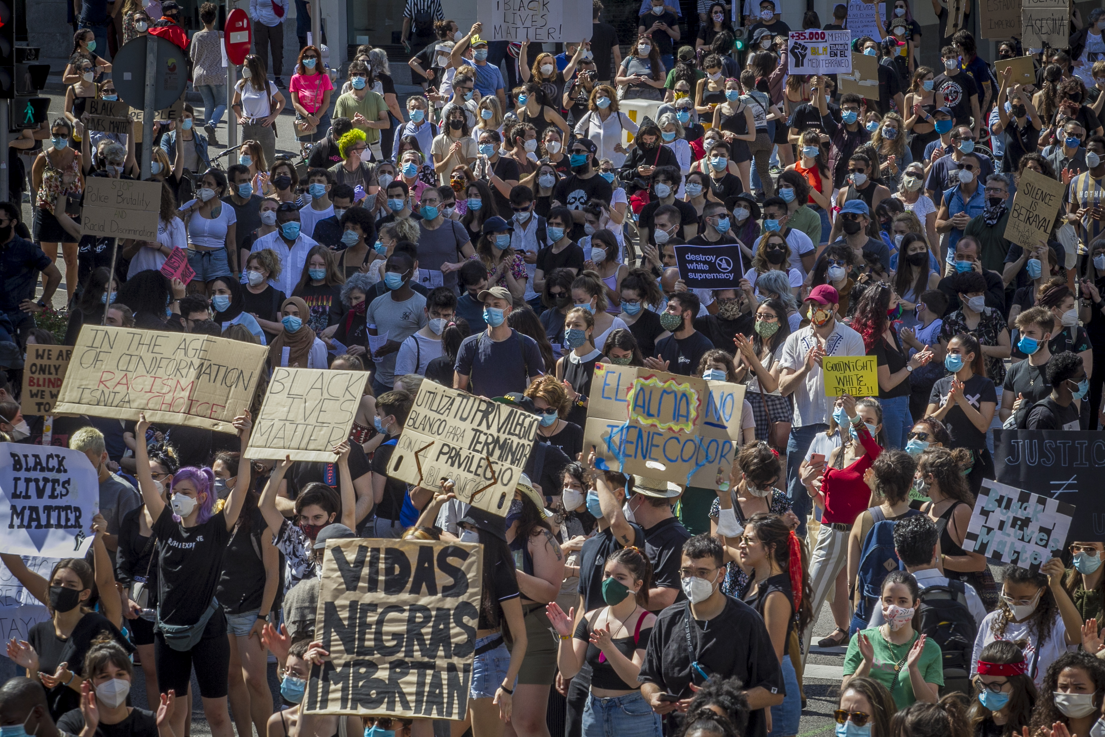 Black Lives Matter In Spain Thousands Take To Madrid Streets To