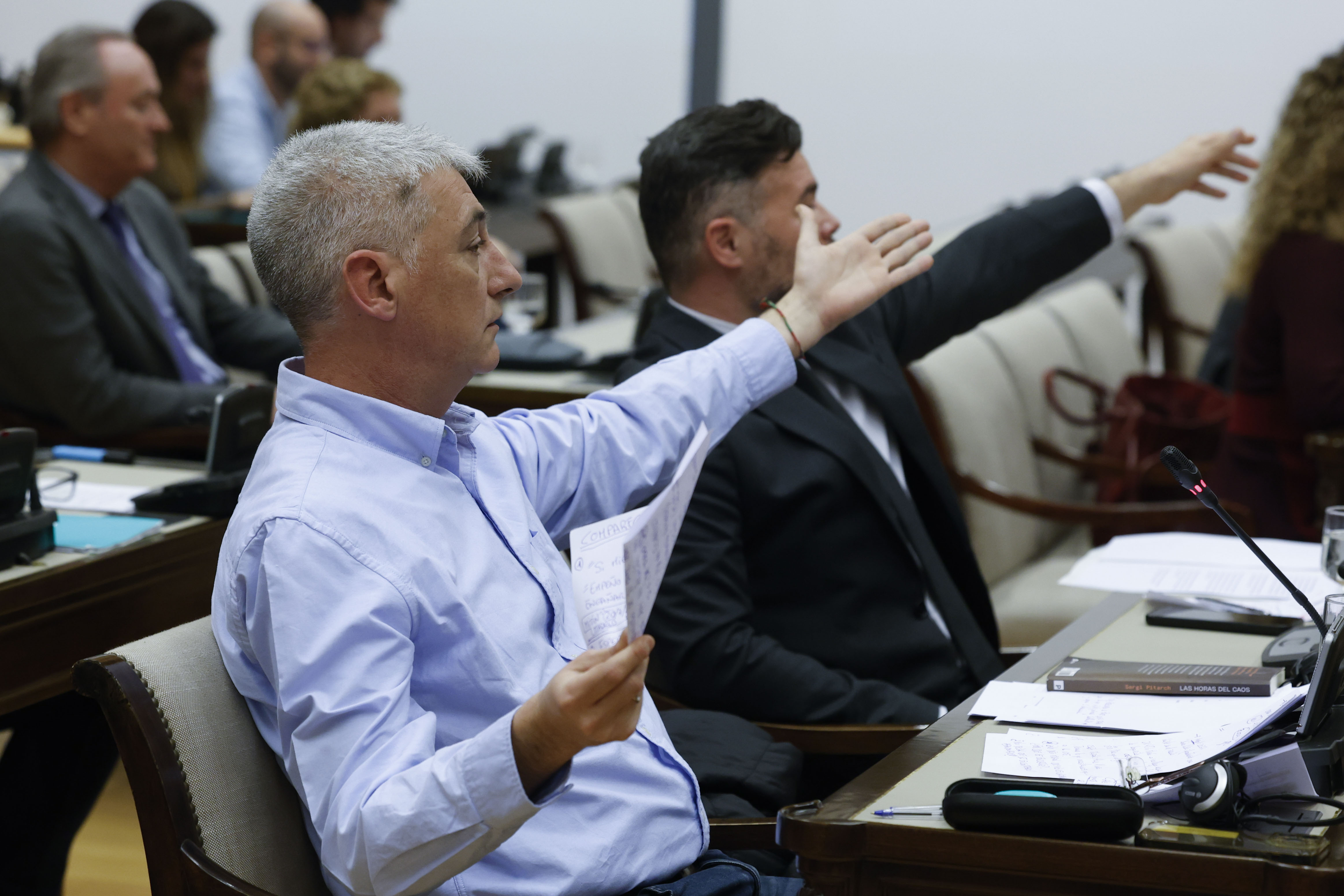 El diputado de EH Bildu, Oskar Matute, durante la comparecencia de Alberto Núñez Feijóo.
