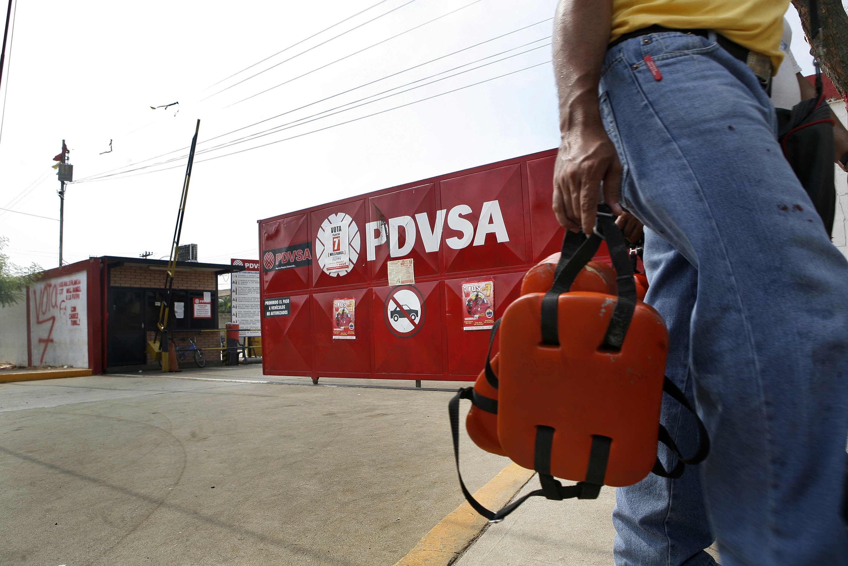 A volta ao mundo para movimentar o petróleo venezuelano