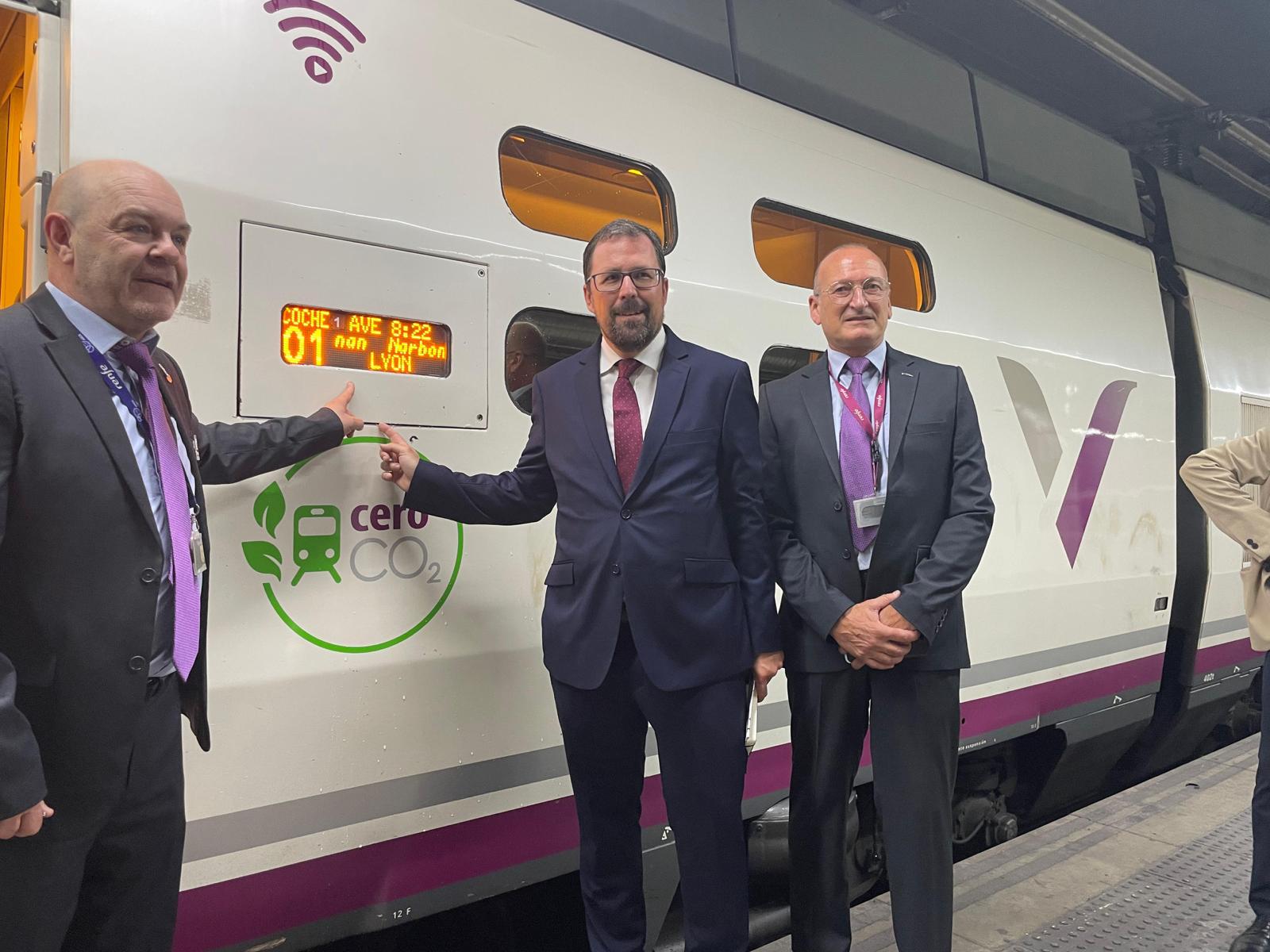Renfe estrena su primer servicio propio de AVE en Francia