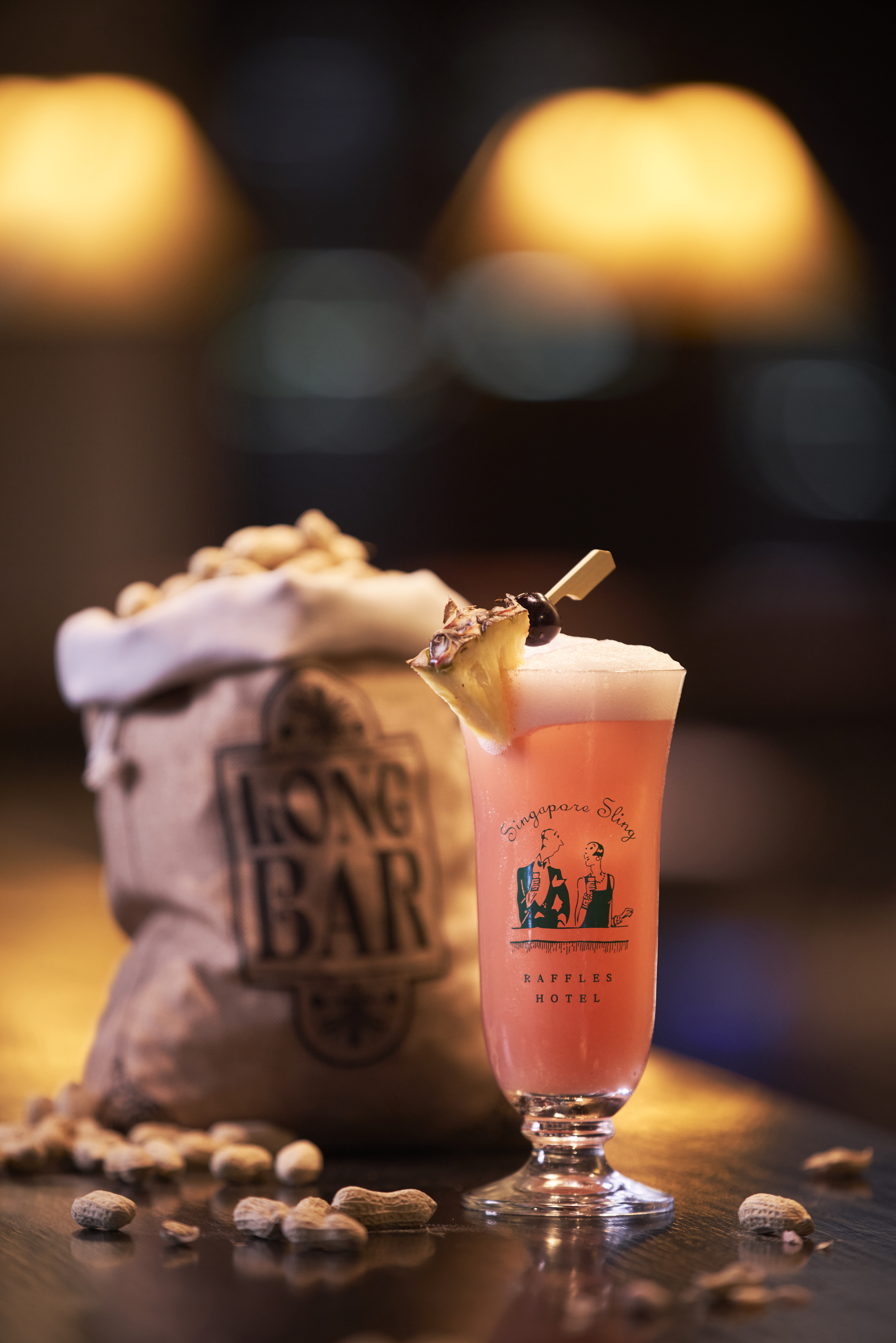 Singapore Sling, the cocktail for ladies who wanted to get a