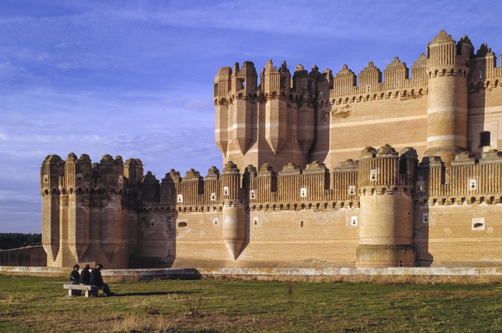 Cinco castillos medievales perfectos para una escapada romántica o una aventura