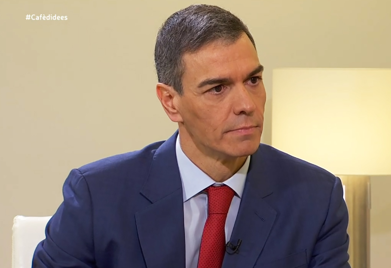 Pedro Sánchez durante su entrevista con la periodista Gemma Nierga.