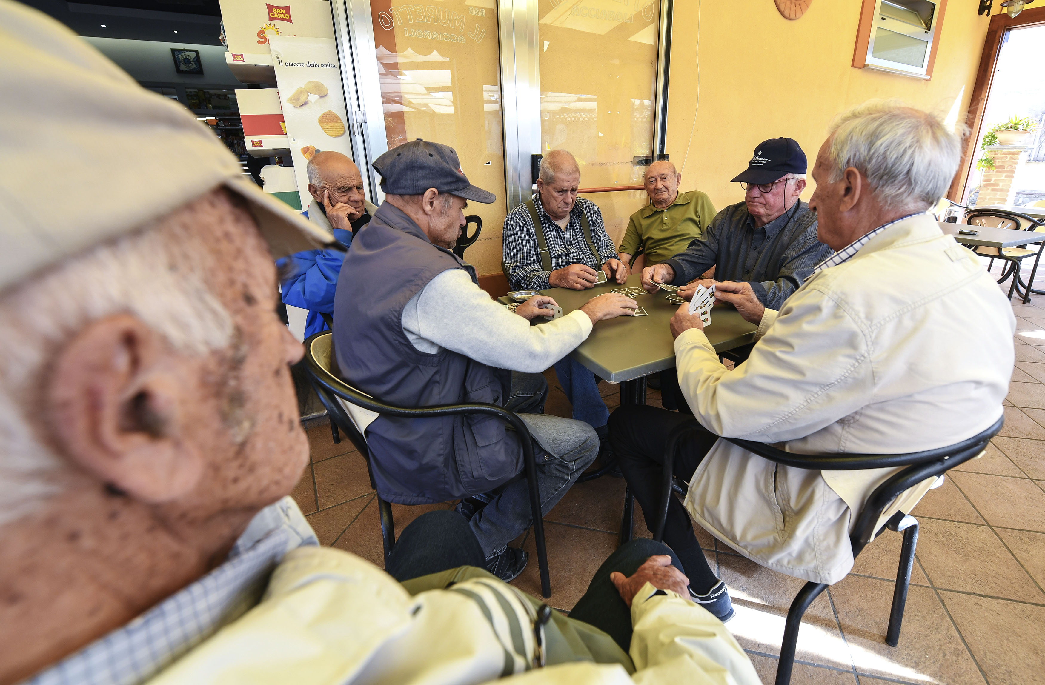 Fewer screens and more domino: Why playing cards and board games are  staging a comeback in bars | Society | EL PAÍS English