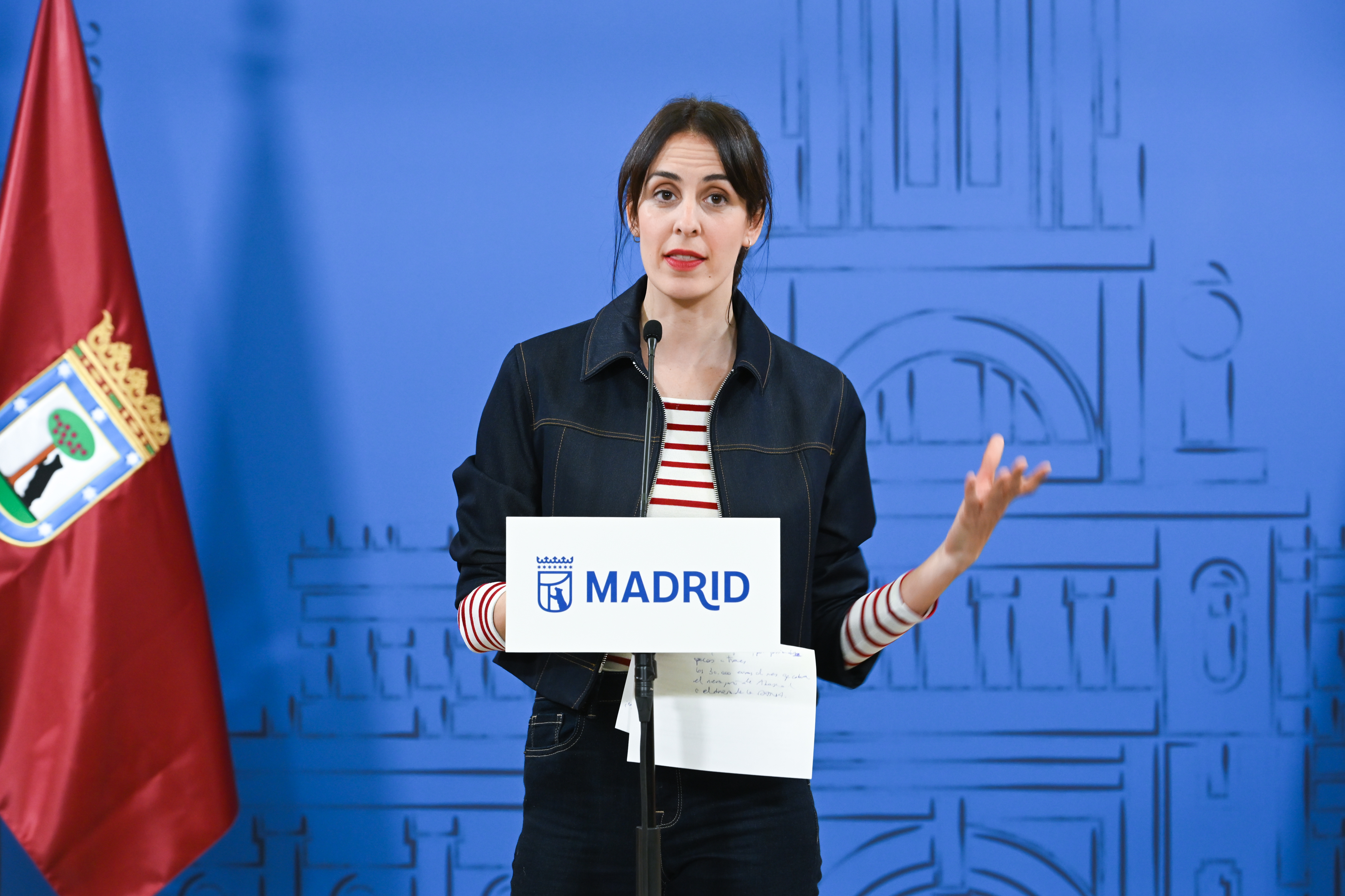 La portavoz de Más Madrid en el Ayuntamiento, Rita Maestre, durante una sesión ordinaria del Pleno del Ayuntamiento de Madrid, en el Palacio de Cibeles, a 24 de febrero de 2026, en Madrid (España). La crisis abierta en Vox marca el Pleno de Cibeles, el segundo del año, con un Javier Ortega Smith todavía como portavoz del grupo municipal en contra de la dirección de su partido, que le ha suspendido cautelarmente de militancia, misma situación en la que se encuentran los dos ediles que le respaldan en el grupo municipal, Carla Toscano e Ignacio Ansaldo.
24 FEBRERO 2026
Gustavo Valiente / Europa Press
24/02/2026