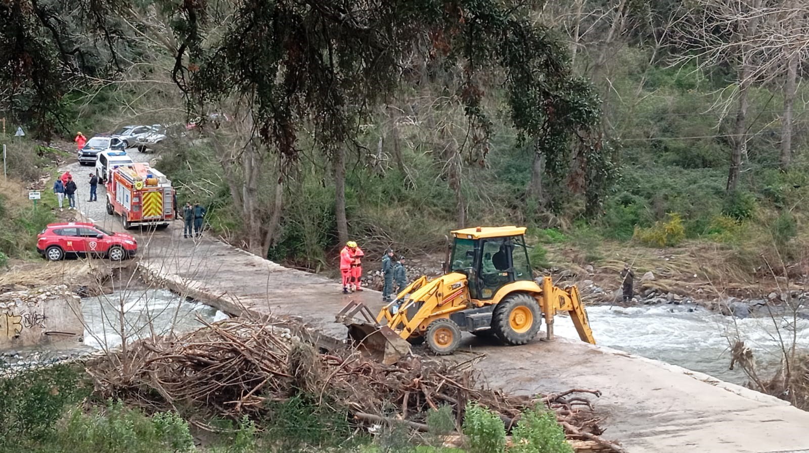 20/03/2025 Tareas de búsqueda del motorista que se precipitó al rio Genal y fue arrastrado por la corriente el pasado miércoles en el término municipal de Pujerra, en la Serranía de Ronda malagueña, en la zona de la carretera entre Igualeja y Júzcar.
SOCIEDAD ANDALUCÍA ESPAÑA EUROPA MÁLAGA
