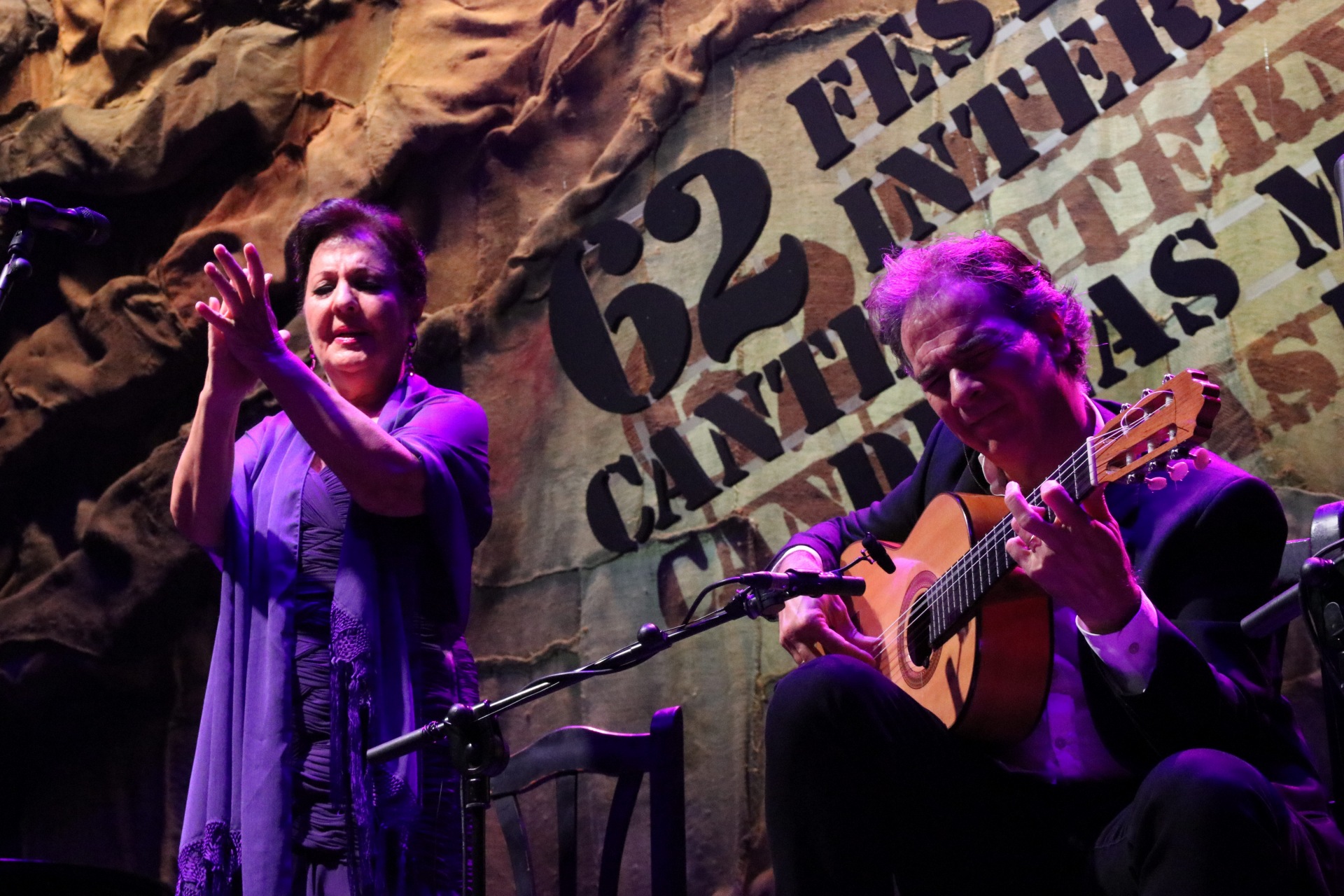 La cantaora Carmen Linares, que recibirá el Premio a la Excelencia Musical de los Grammy Latinos, durante una actuación el pasado verano en el Festival del Cante de las Minas de La Unión.