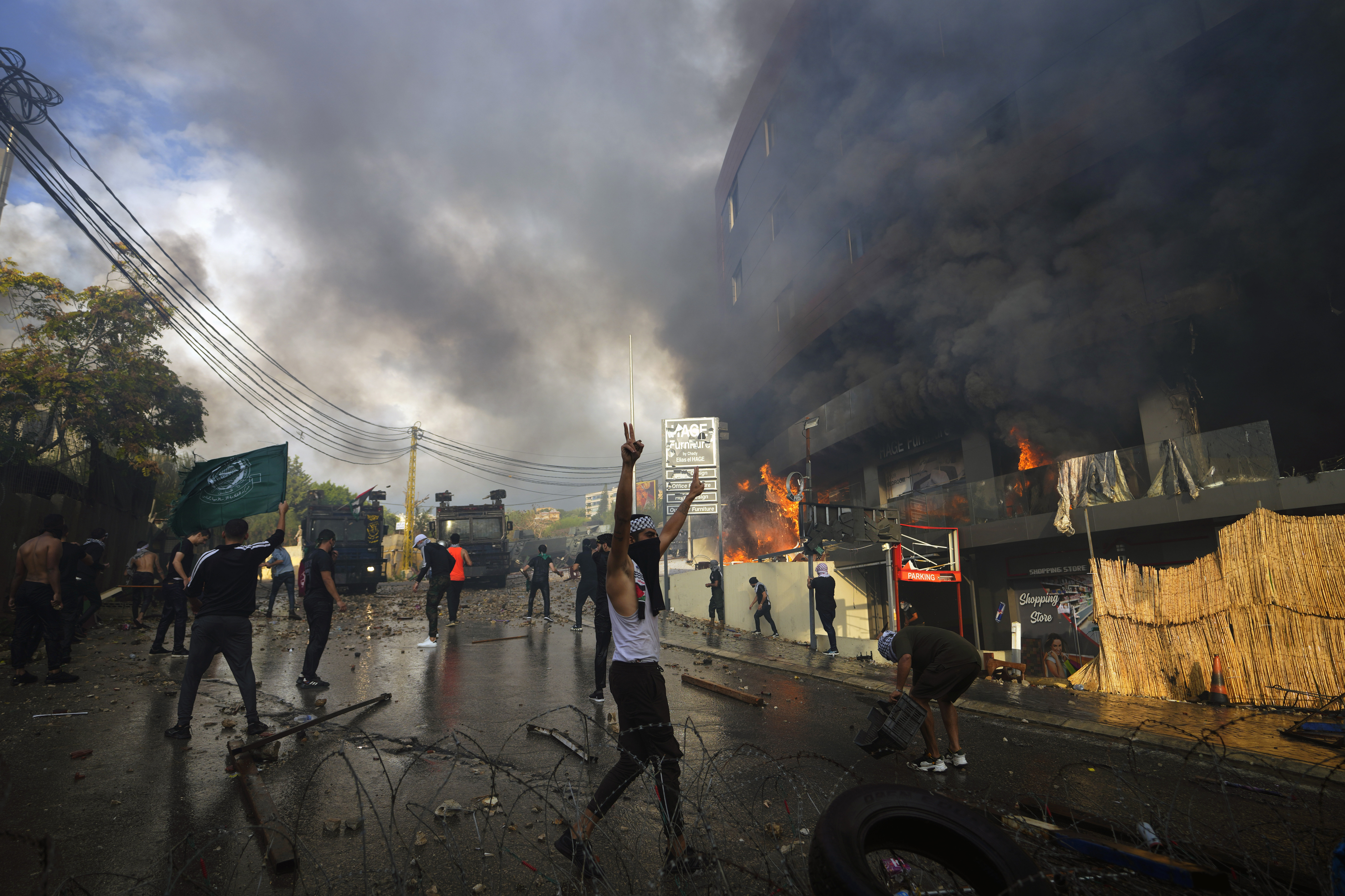 La matanza del hospital de Gaza incendia el mundo islámico con una oleada de protestas