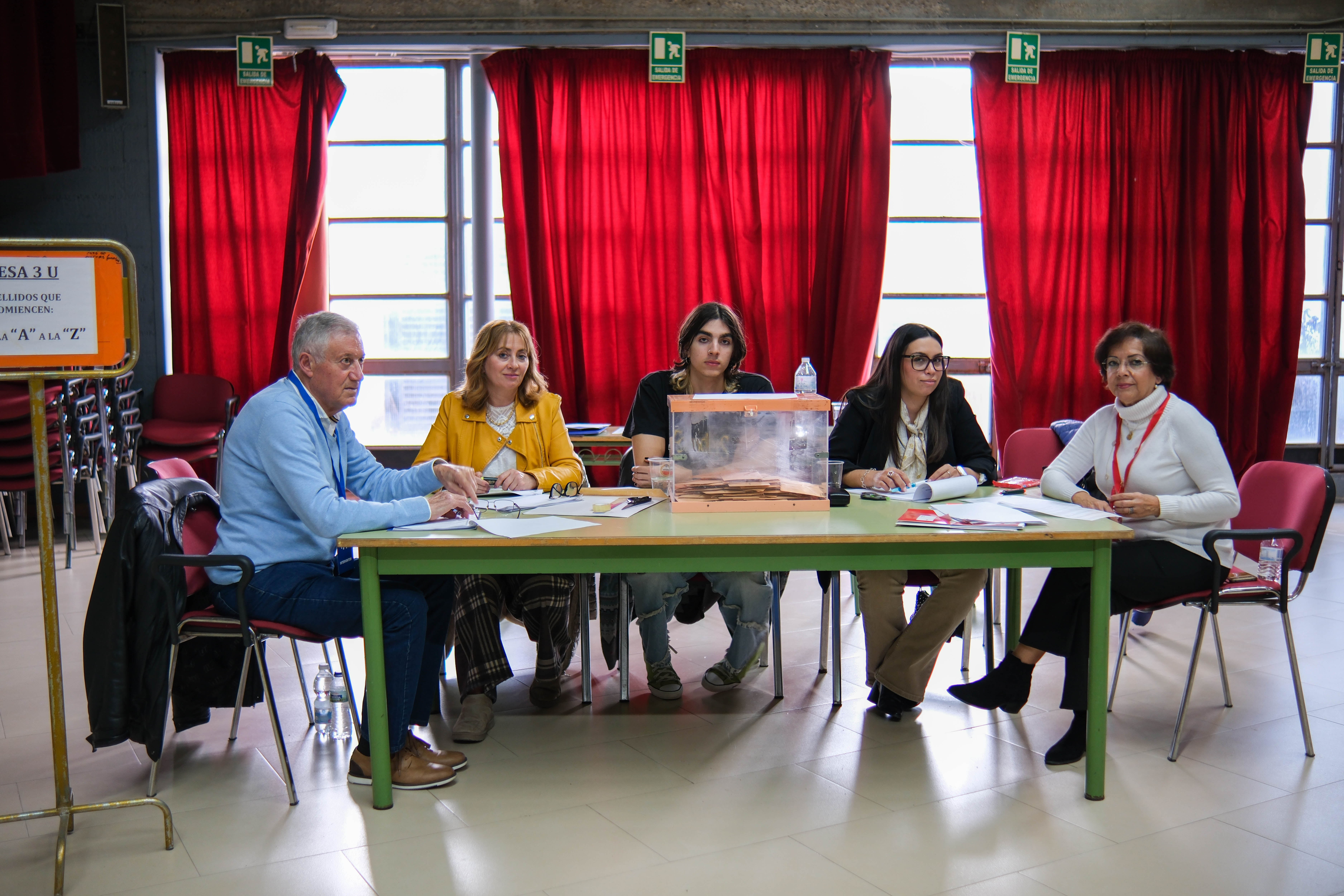 COMPONENTES MESA ELECTORAL DONDE VOTABA GUILLERMO FERNANDEZ VARA_MAI SAKI (