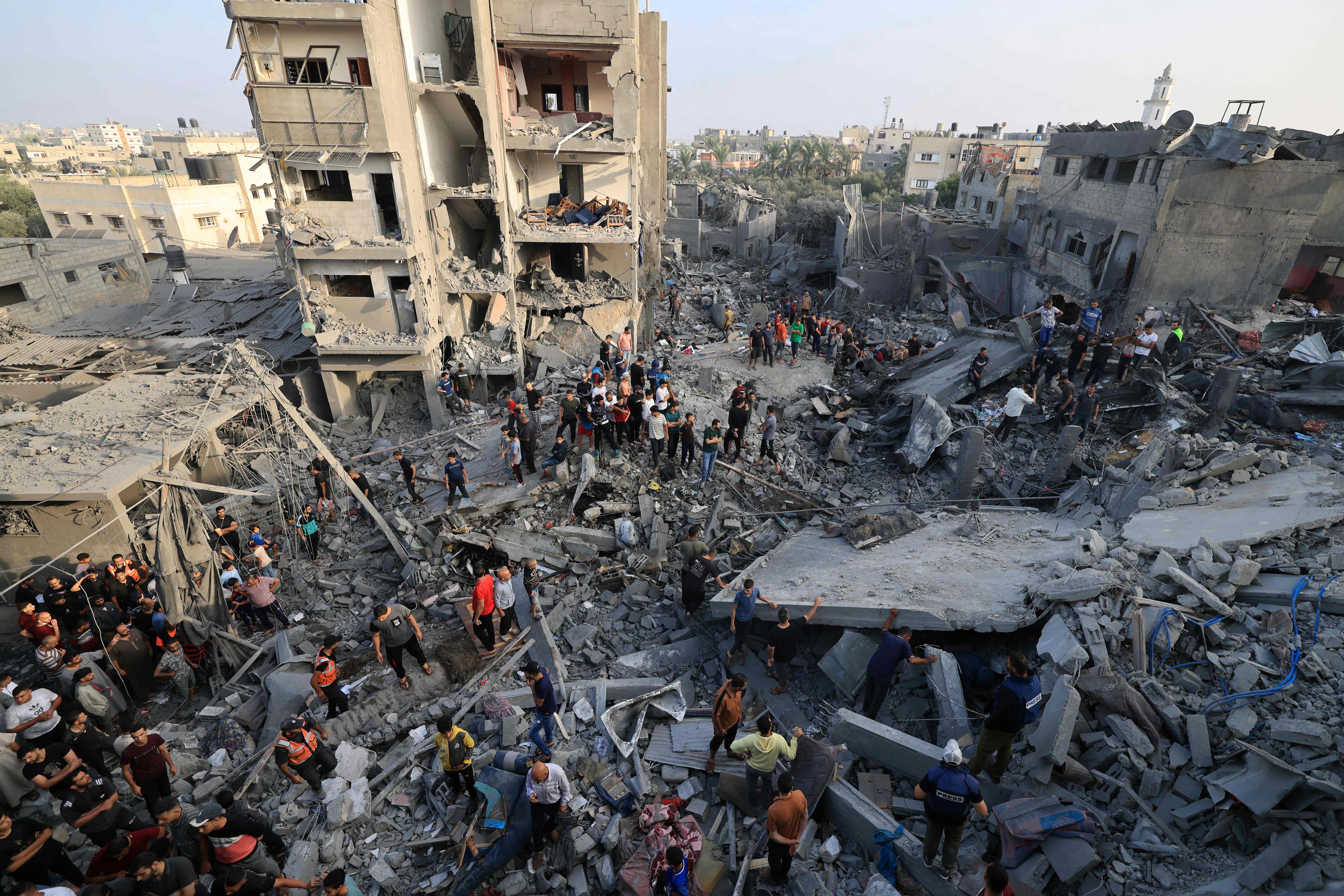 Guerra entre Israel y Gaza, en directo | Un bombardeo sobre un campo de refugiados en Gaza mata a más de 40 personas, según Hamás