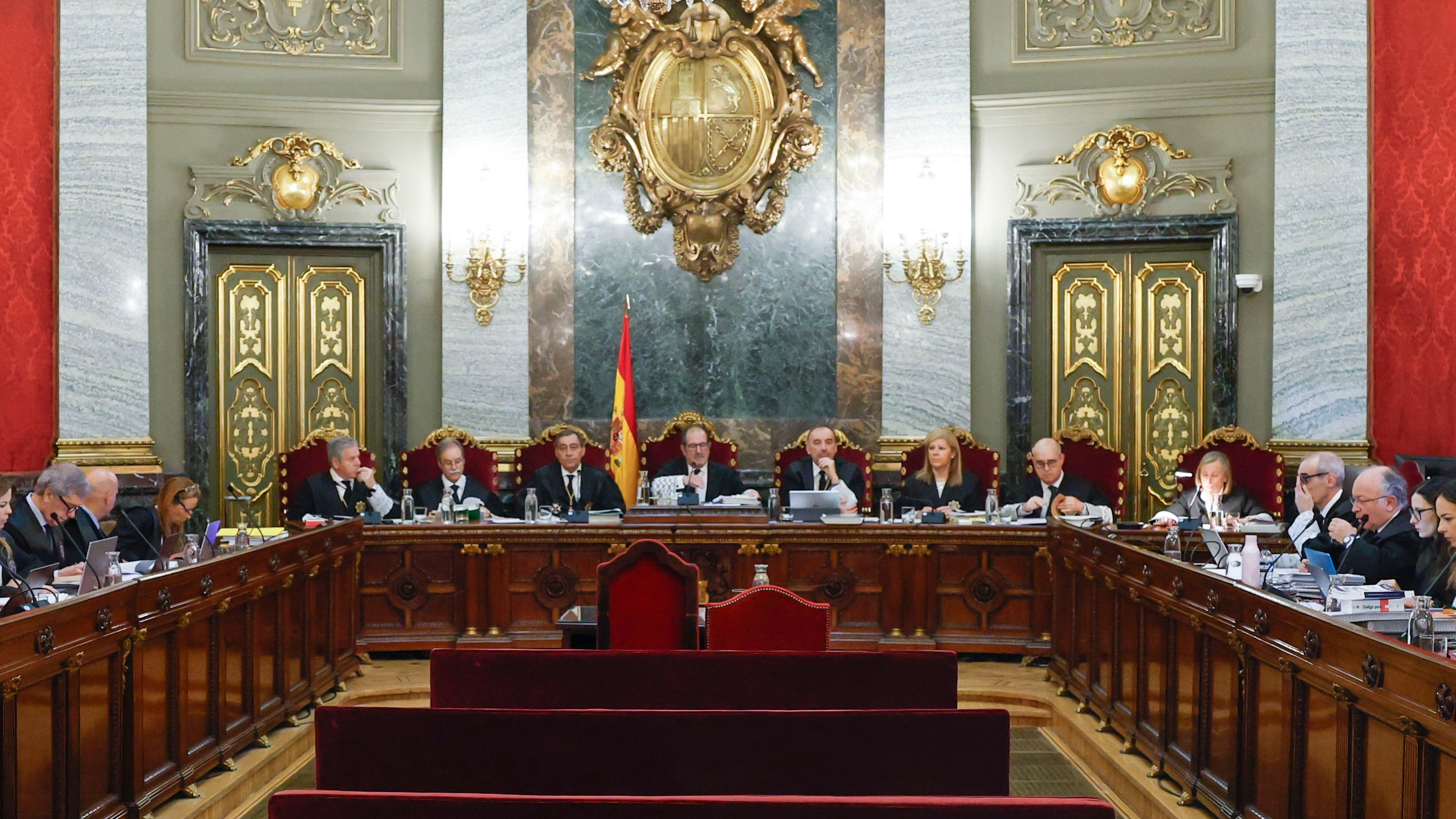 Así es el tribunal que juzga a Ábalos, Koldo y Aldama por el 'caso mascarillas' en el Supremo