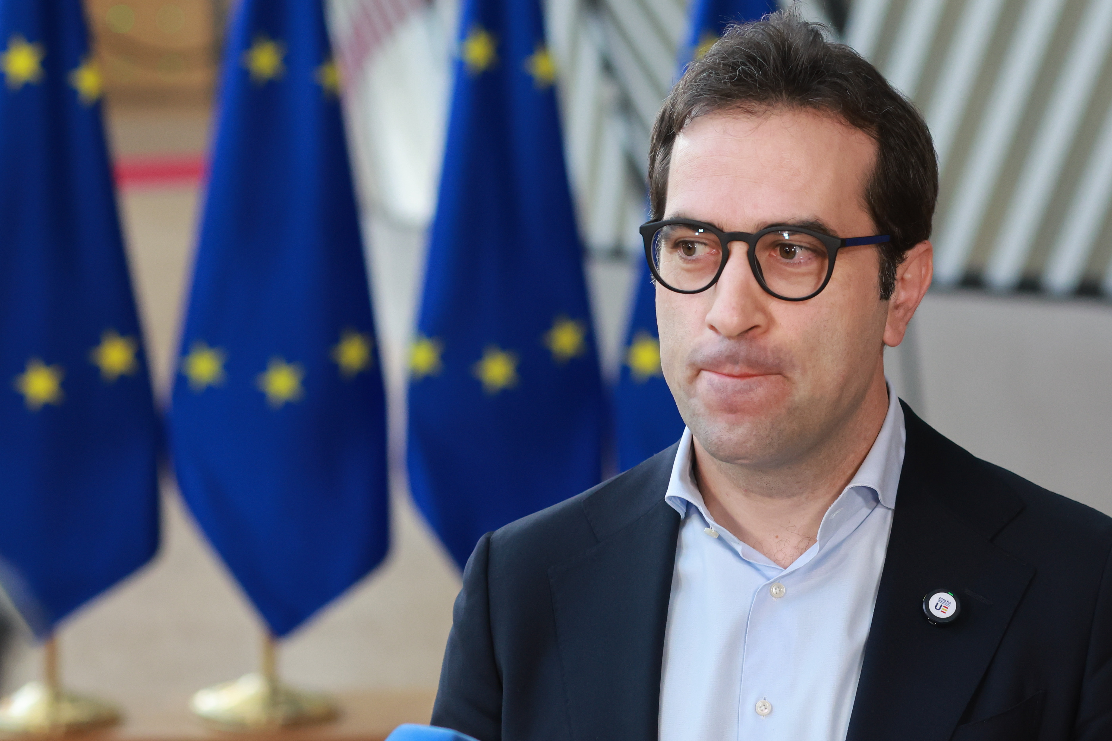 Brussels (Belgium), 09/03/2026.- Spanish Minister of Economy Carlos Cuerpo arrives for a Eurogroup meeting in Brussels, Belgium, 09 March 2026. Ministers will discuss macroeconomic developments in the euro area, assess the Belgian draft budgetary plan for 2026, and discuss energy prices and the potential impact of Middle East tensions on the euro area economy. (Bélgica, Bruselas) EFE/EPA/OLIVIER HOSLET
