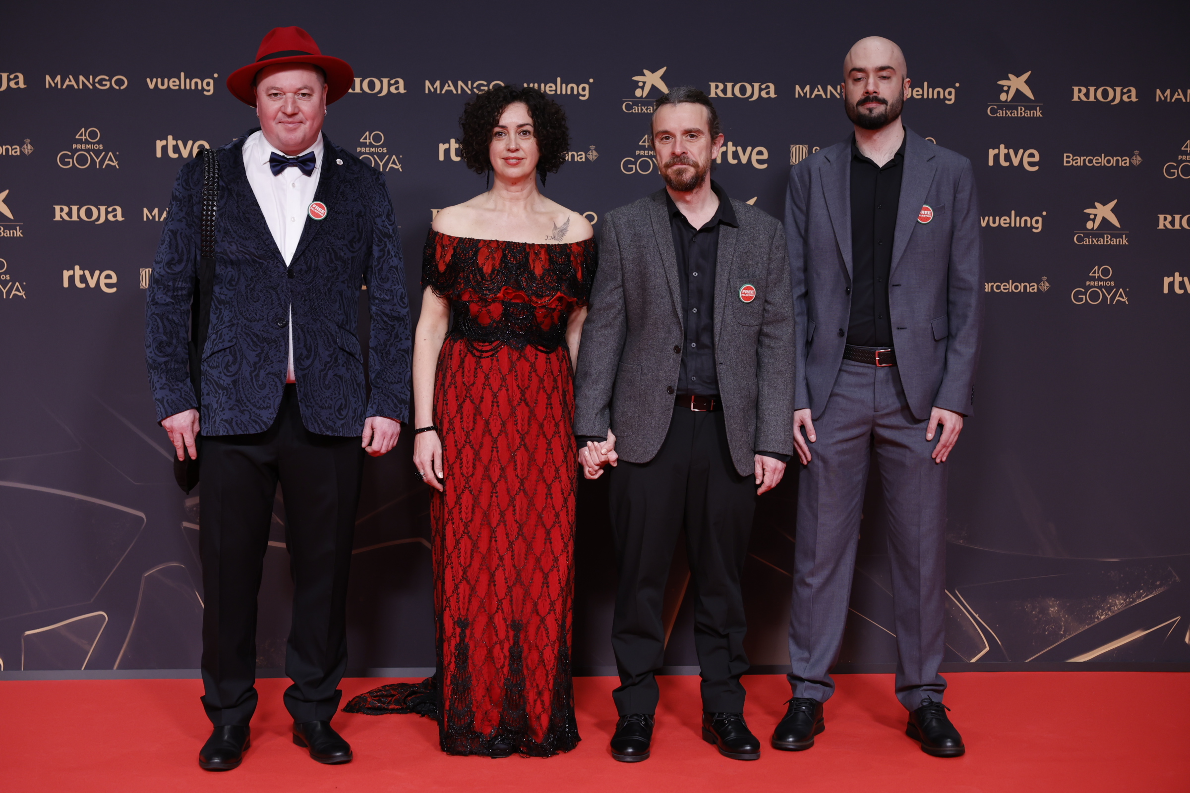 DVD 1307 El equipo de  'Gilbert' en la alfombra roja de los premios Goya 2026 en Barcelona. Foto de Albert Garcia.
