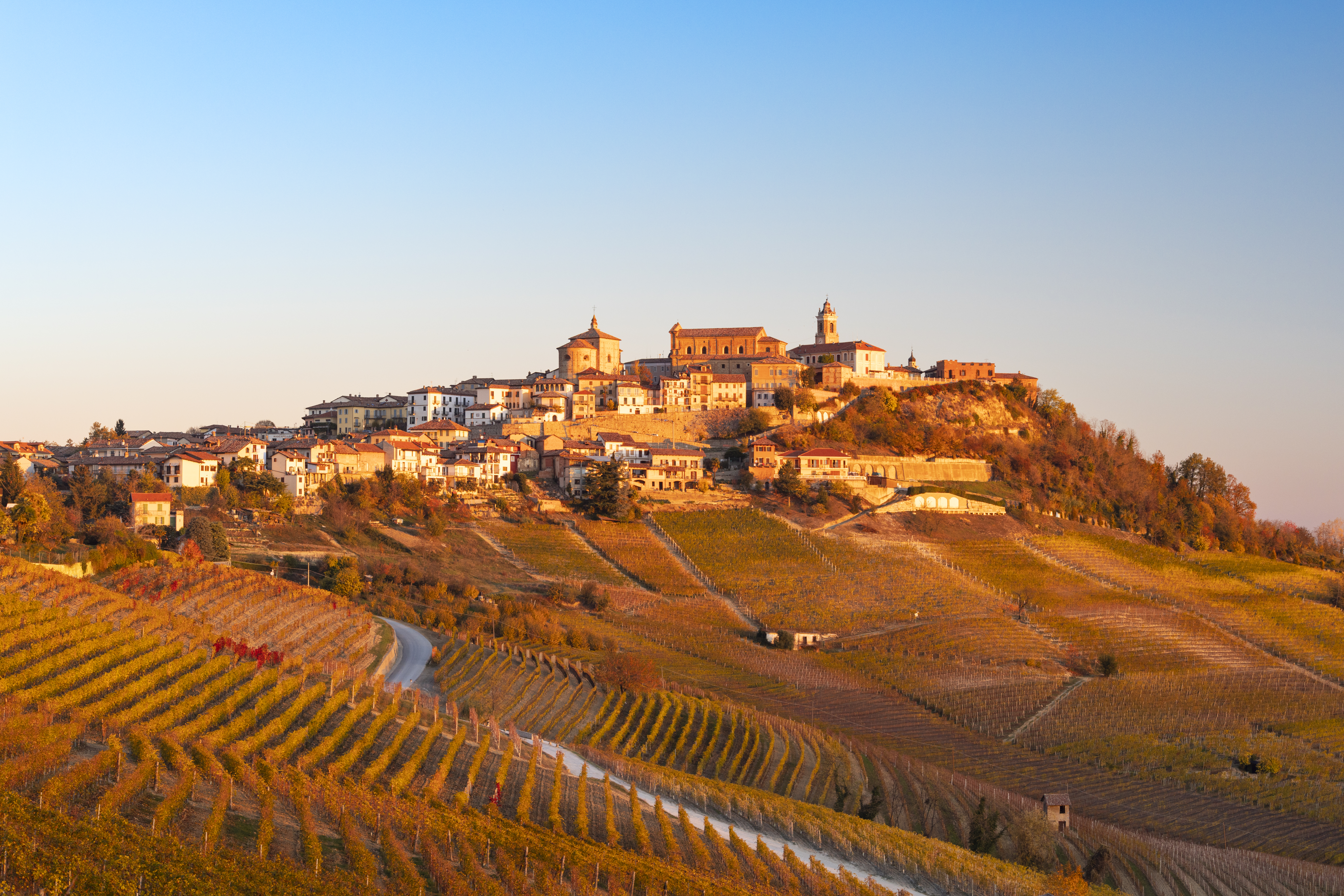 Ocho rutas en coche o 'camper' por Italia (todas igual de apetecibles) |  Lonely | El Viajero | EL PAÍS, image size:8192x5464