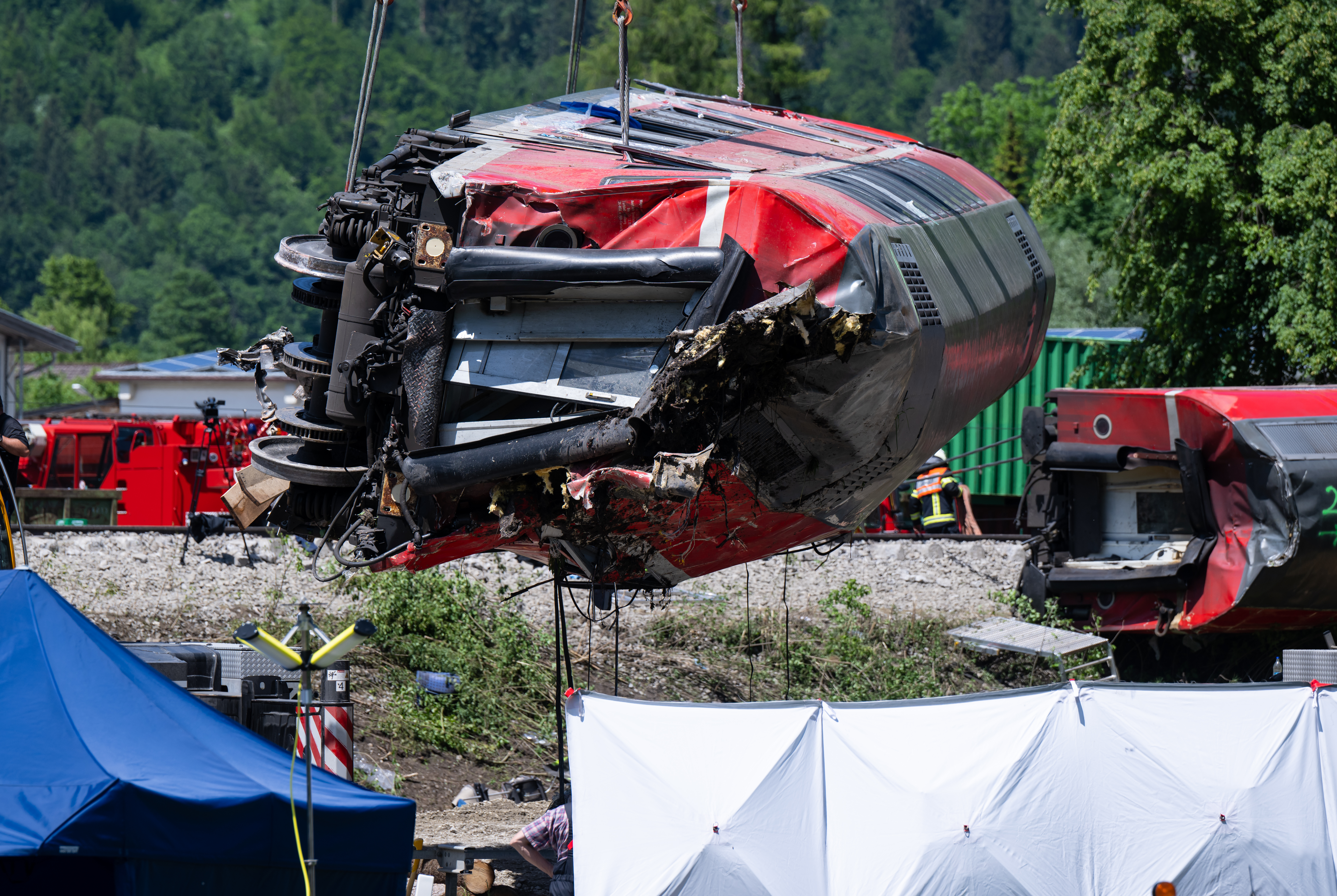 La Fiscalía investiga a tres empleados de Deutsche Bahn por un accidente de tren con cinco muertos en Baviera