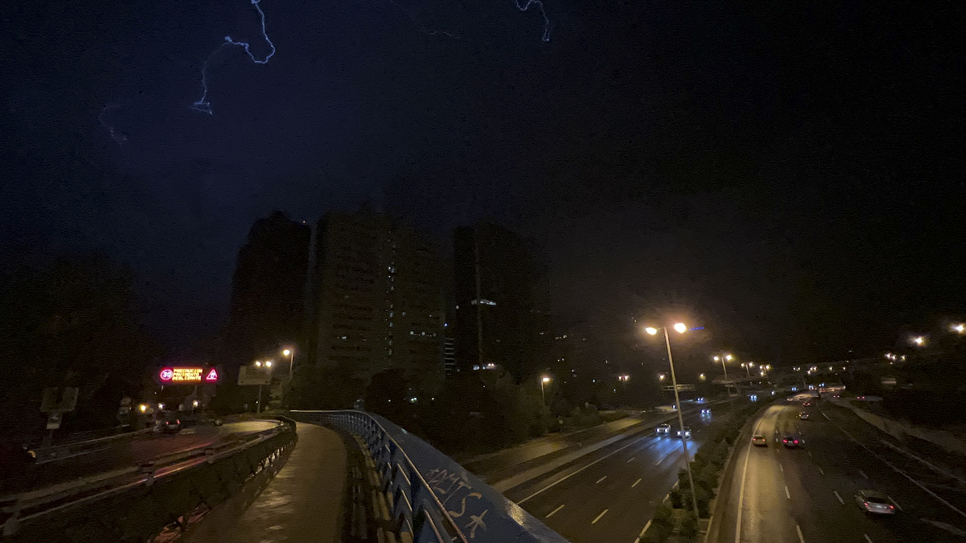 Cortes En Dos Líneas De Metro Y En La M 30 A Causa De La Lluvia Madrid España Notícias Do 5135