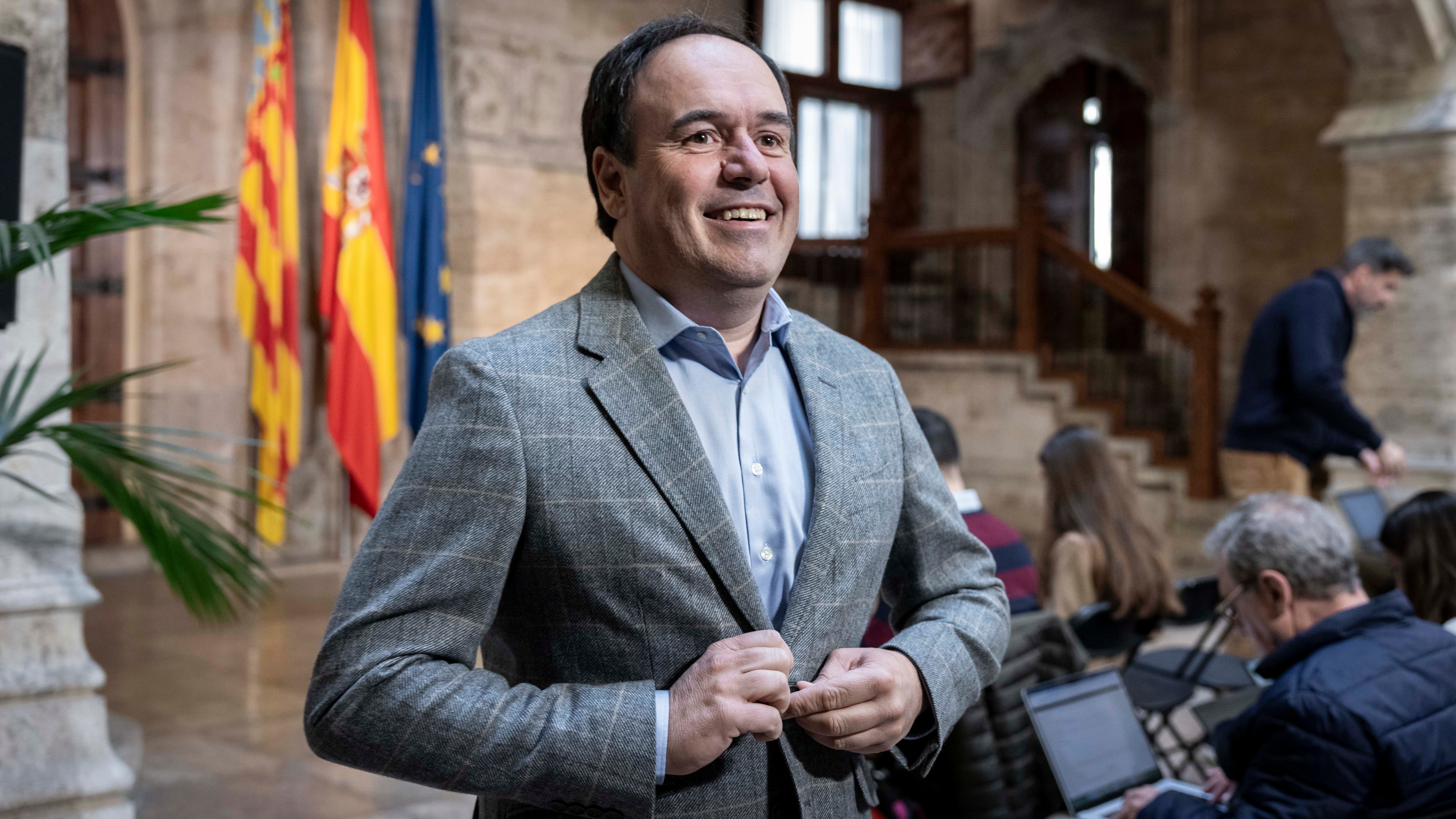 El nuevo presidente de la Generalitat, Juanfran Pérez Llorca, antes de anunciar la composición de su gobierno, este miércoles en el Palau de la Generalitat.
