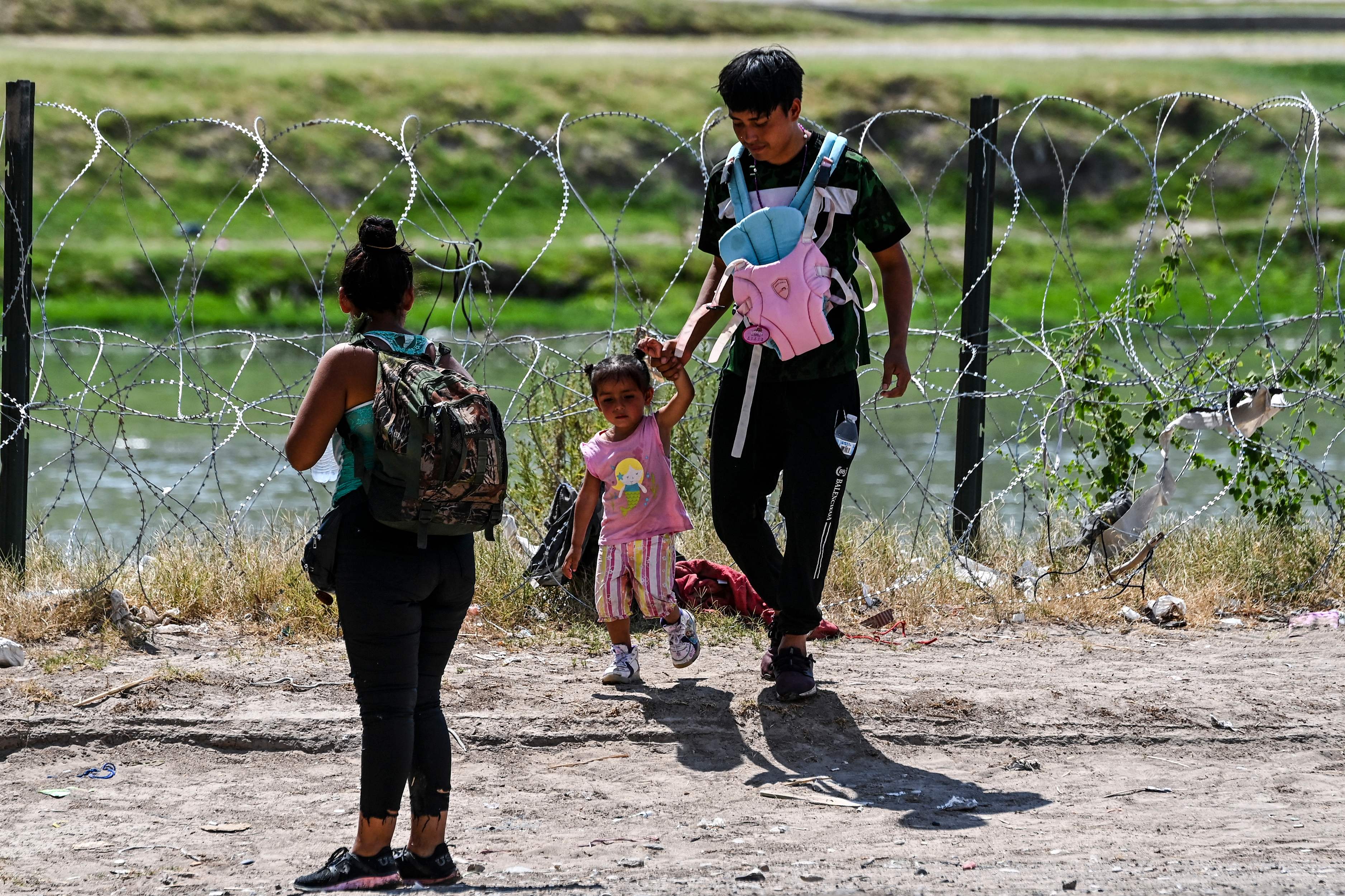 Texas blinda su frontera con México, en imágenes | Fotos | EL PAÍS México