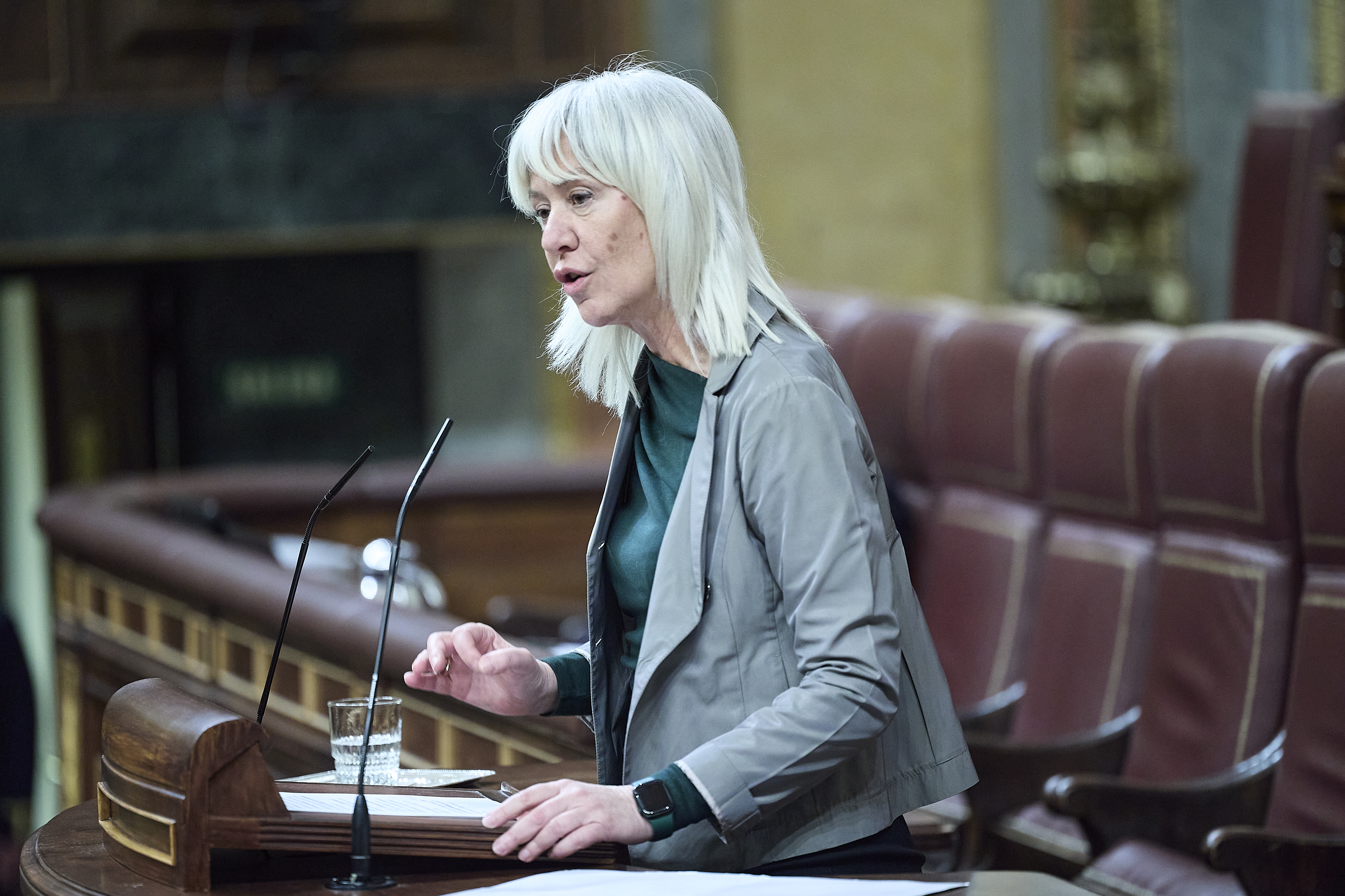 La diputada de Junts Marta Madrenas interviene durante una sesión plenaria, en el Congreso de los Diputados, a 26 de febrero de 2026, en Madrid (España). El Pleno del Congreso vota hoy la derogación o convalidación del decreto ley que prorroga el llamado 'escudo social' que incluye la moratoria antidesahucios, y de nuevo el PP, Vox y Junts han anunciado su voto en contra del texto que ya fue rechazado hace semanas en la Cámara Baja cuando el texto incluía también la revalorización de las pensiones, medida que hoy se presenta en la cámara por separado del resto del escudo social y previsiblemente si saldrá adelante.
26 FEBRERO 2026
Jesús Hellín   / Europa Press
26/02/2026
