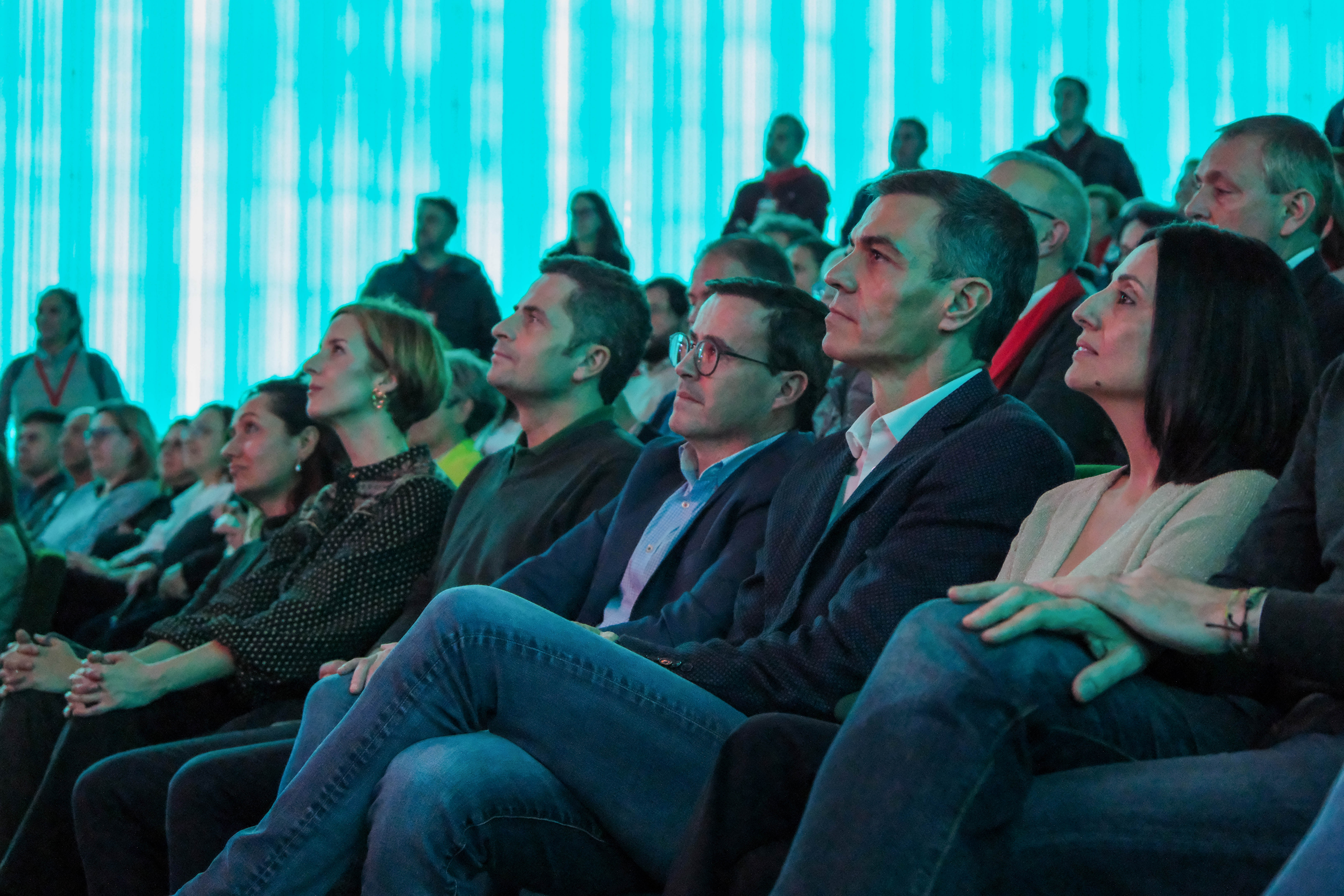 Desde la derecha, Rebeca Torró, Pedro Sánchez, Miguel ángel Gallardo.