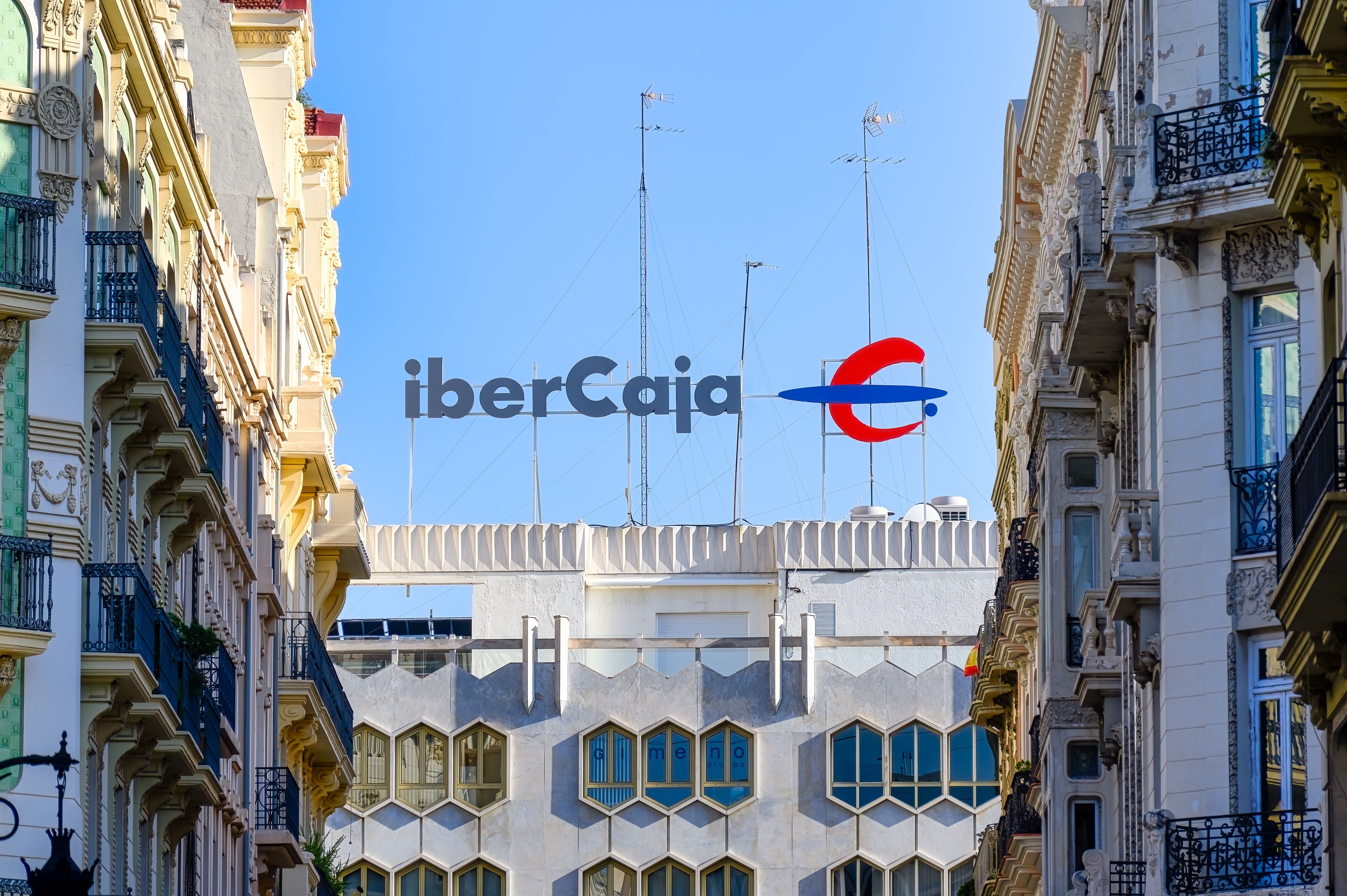 El logo de Ibercaja en Valencia.