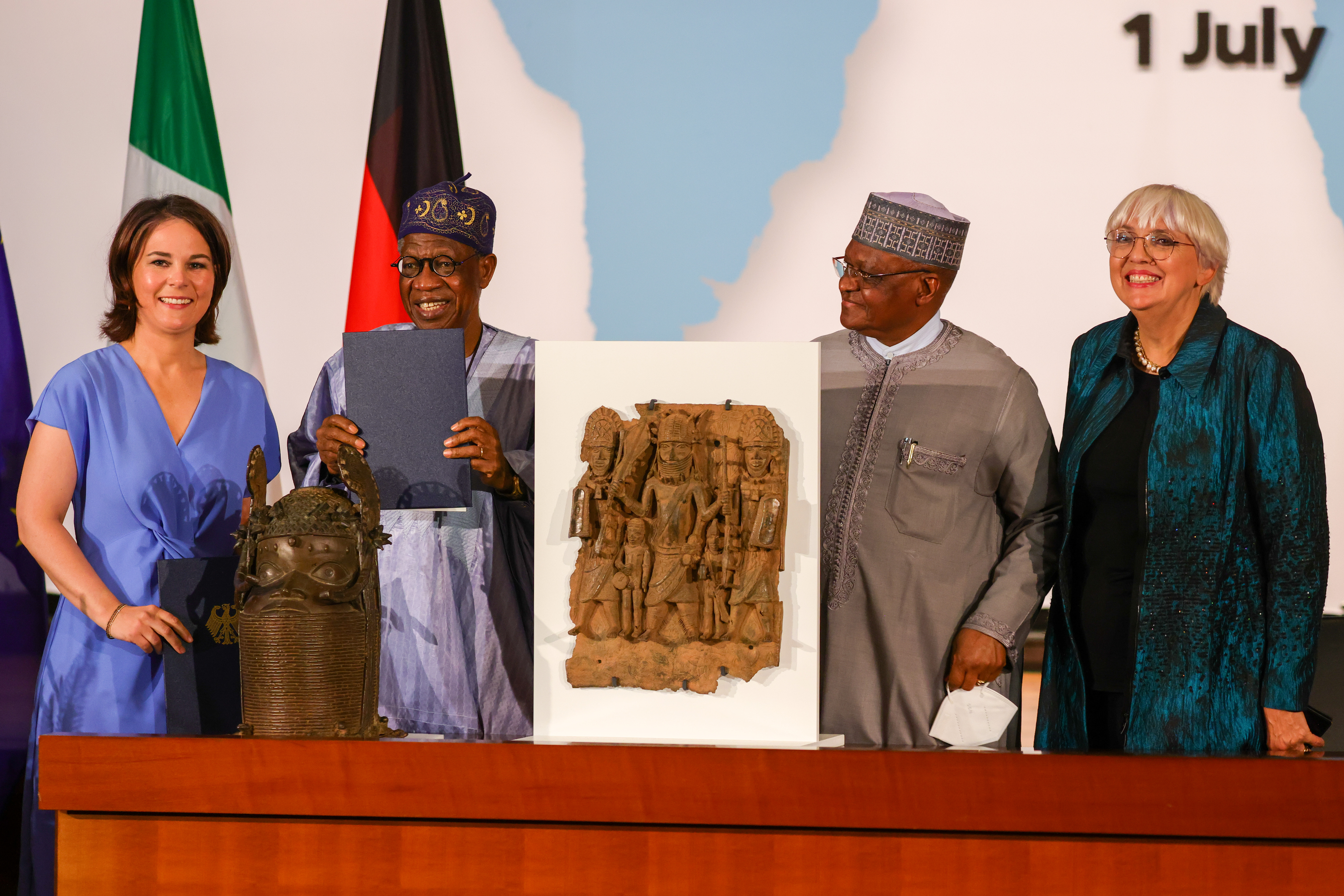 ¿Fiasco o neocolonialismo? Preocupación en Alemania por el destino de los bronces de Benín tras su restitución a Nigeria