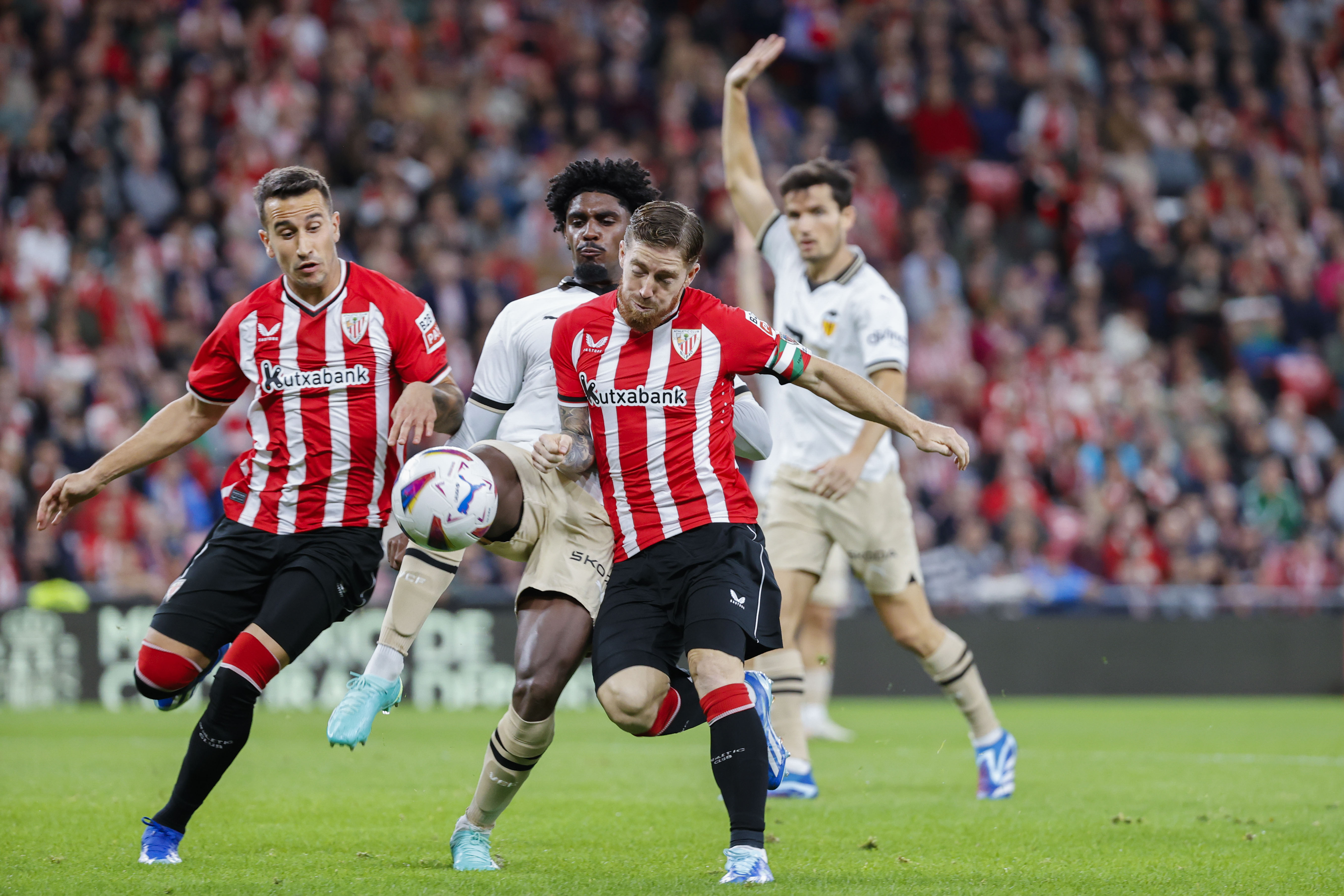 El Athletic rescata un punto en el minuto 97 frente al Valencia