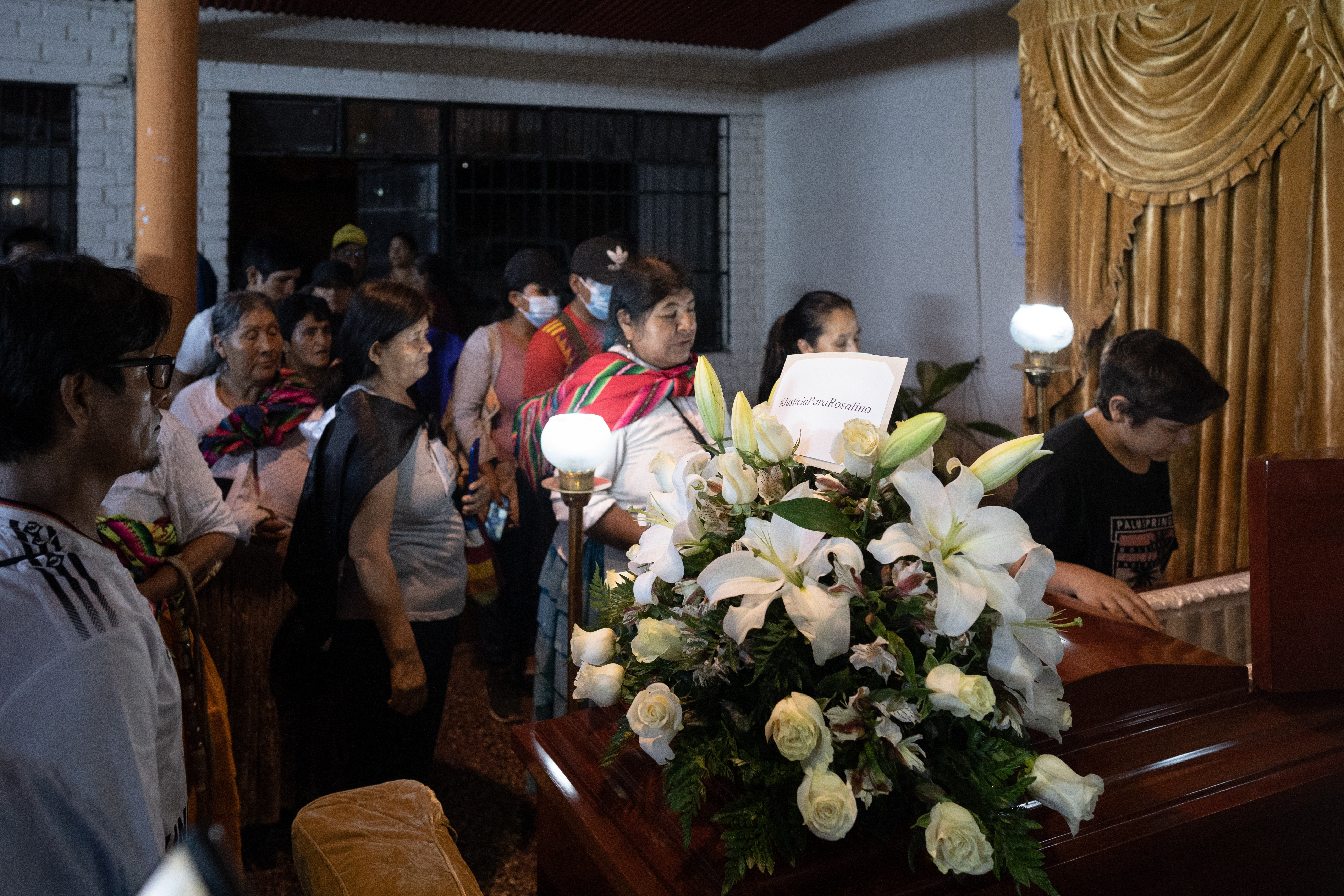 Velório por Rosalino Flórez, que morreu com o impacto de 36 projéteis disparados pela Polícia Nacional em Cuzco.