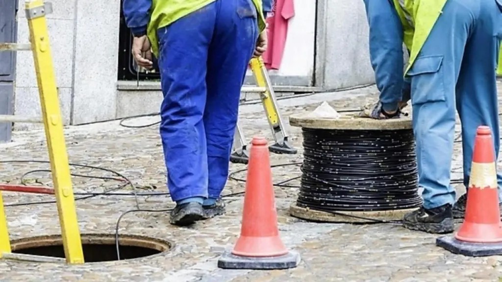Despliegue de fibra óptica.