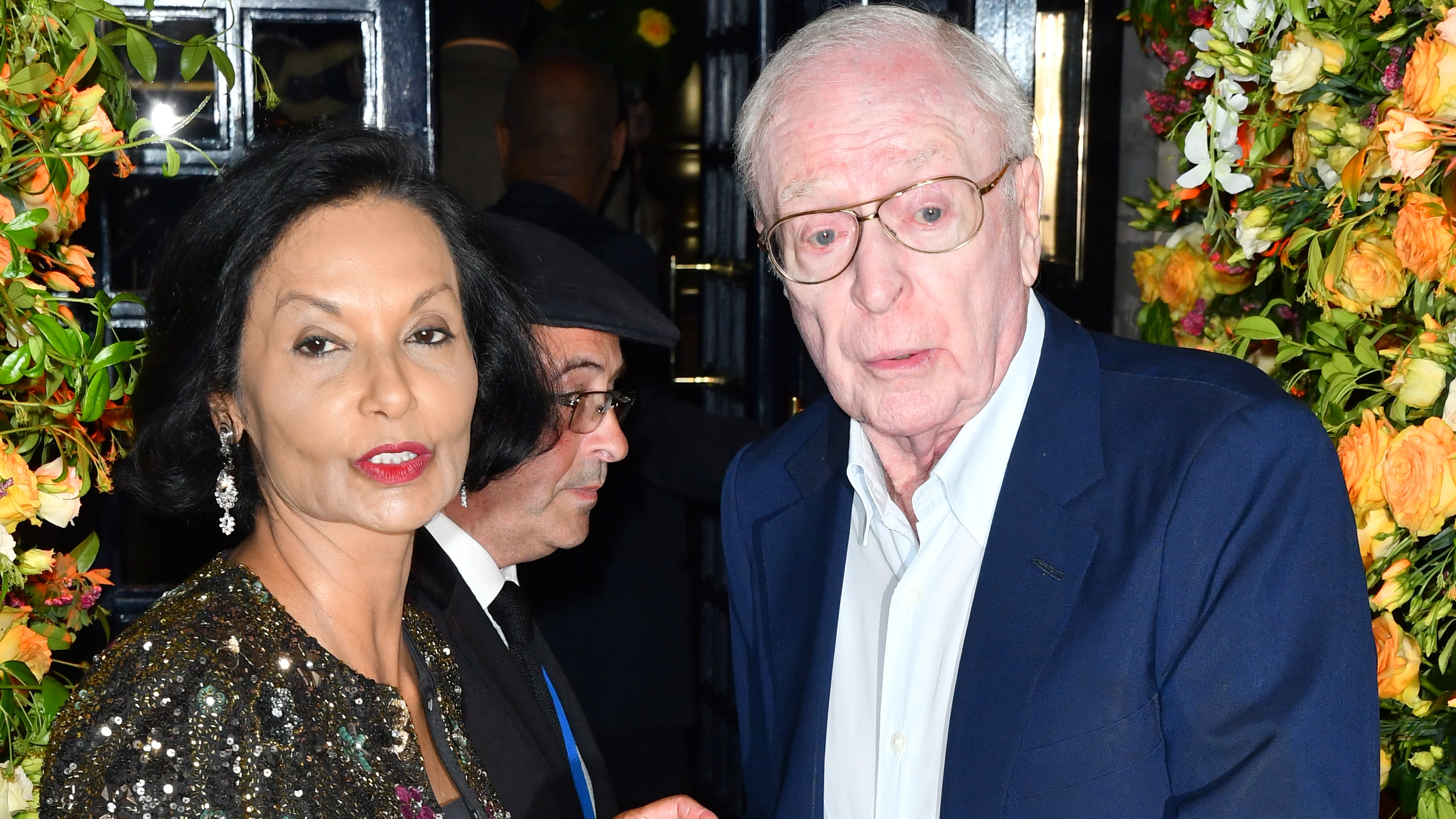 El actor Michael Caine con su esposa Shakira en un evento en Londres en mayo de 2019.