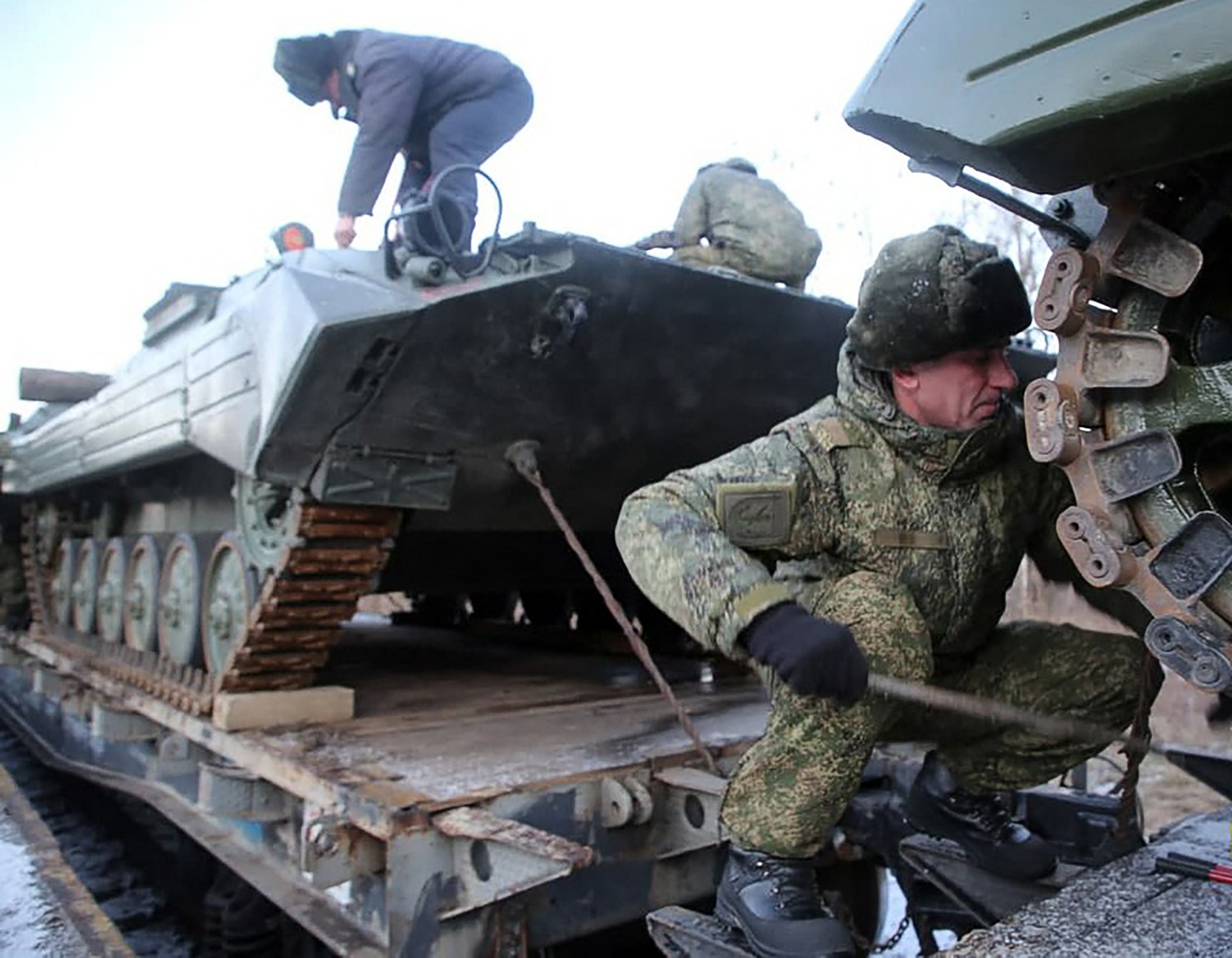 Occidente redobla los esfuerzos diplomáticos para evitar el conflicto en Ucrania: “El riesgo de conflicto es real”