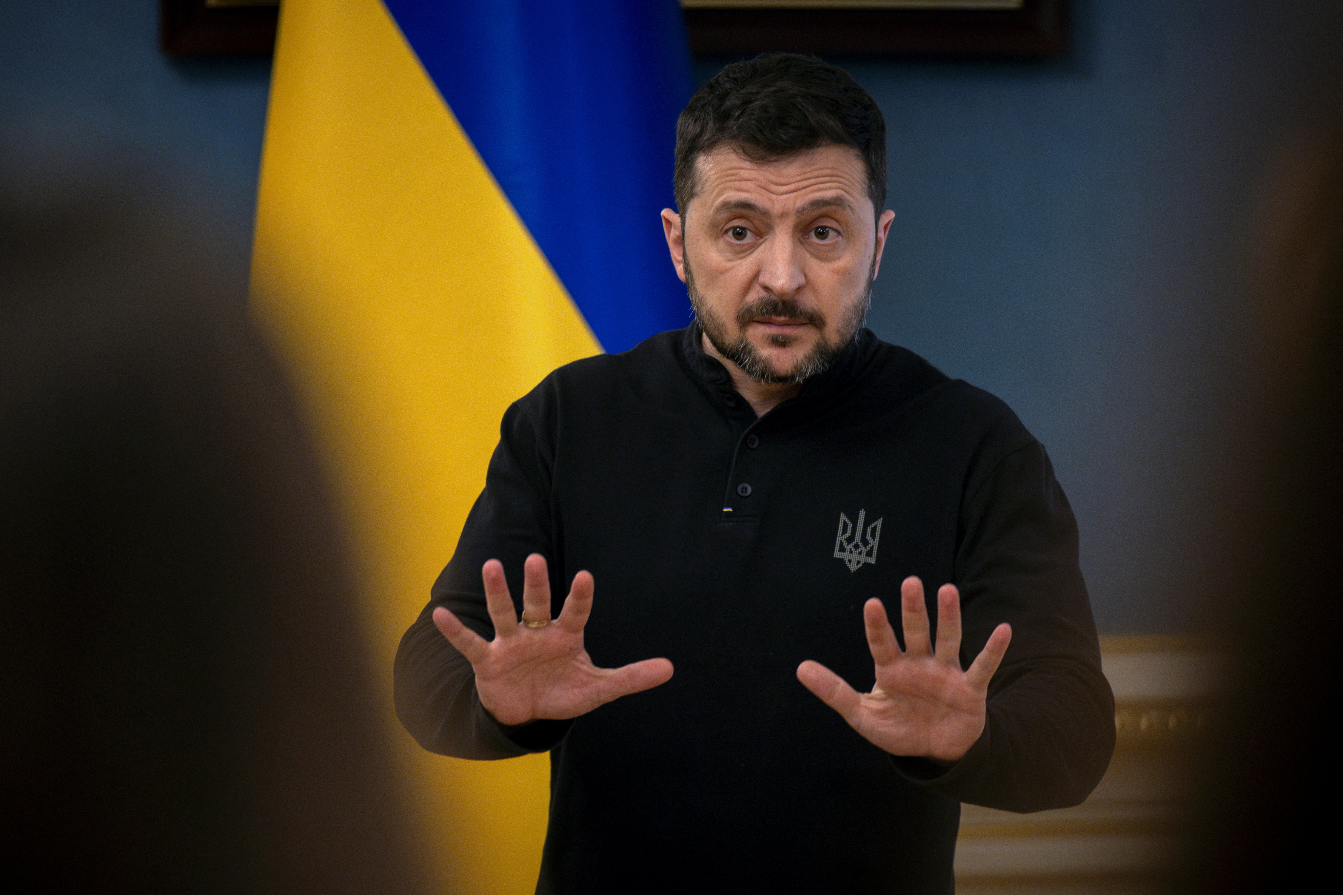 Ukrainian President Volodymyr Zelenskiy speaks during a news briefing, amid Russia's attack on Ukraine, in Kyiv, Ukraine March 15, 2025.  REUTERS/Thomas Peter 



