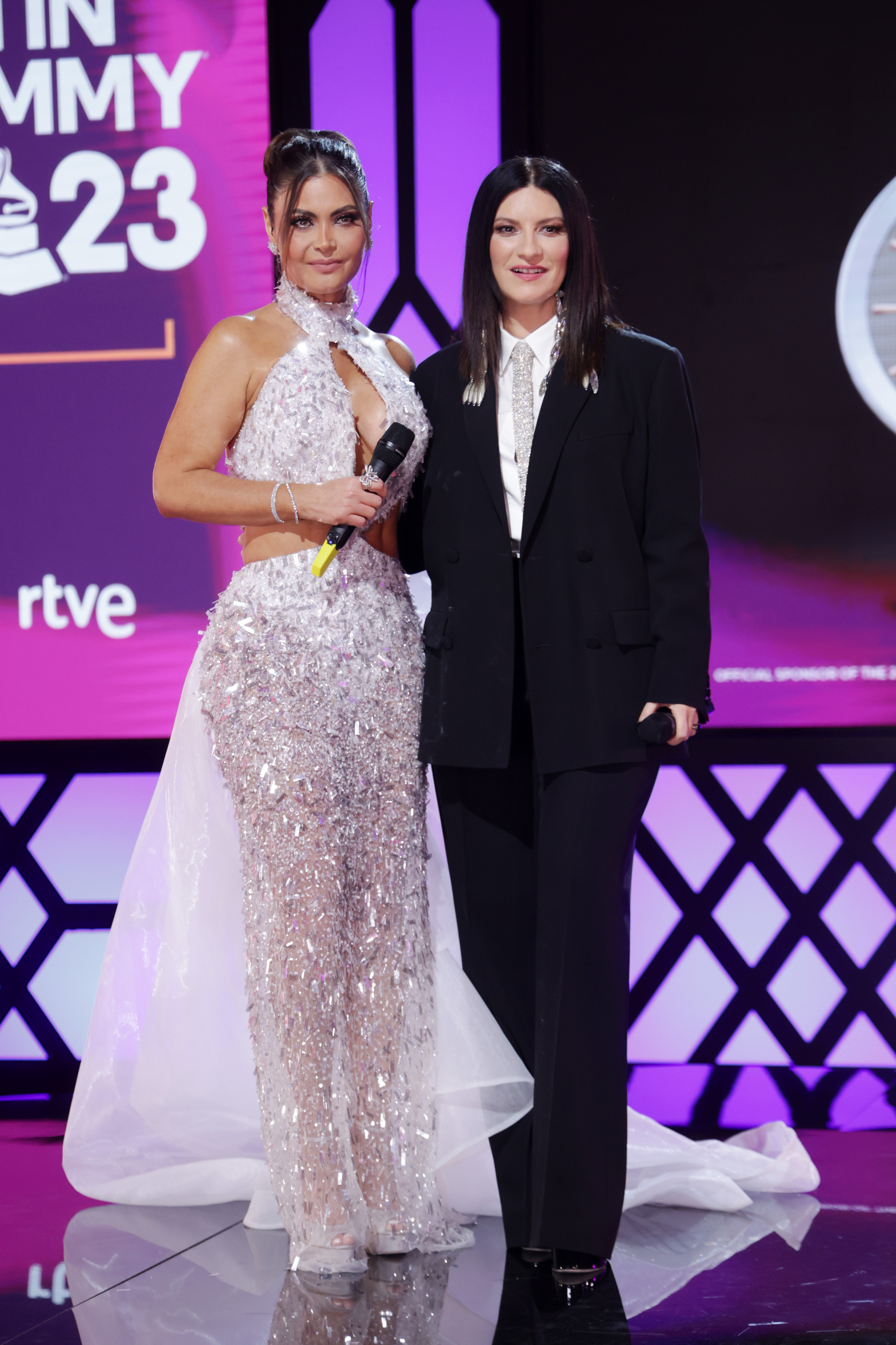 La alfombra roja de los Latin Grammy 2023, en imágenes | Fotos | S Moda:  Revista de moda, belleza, tendencias y famosos | EL PAÍS