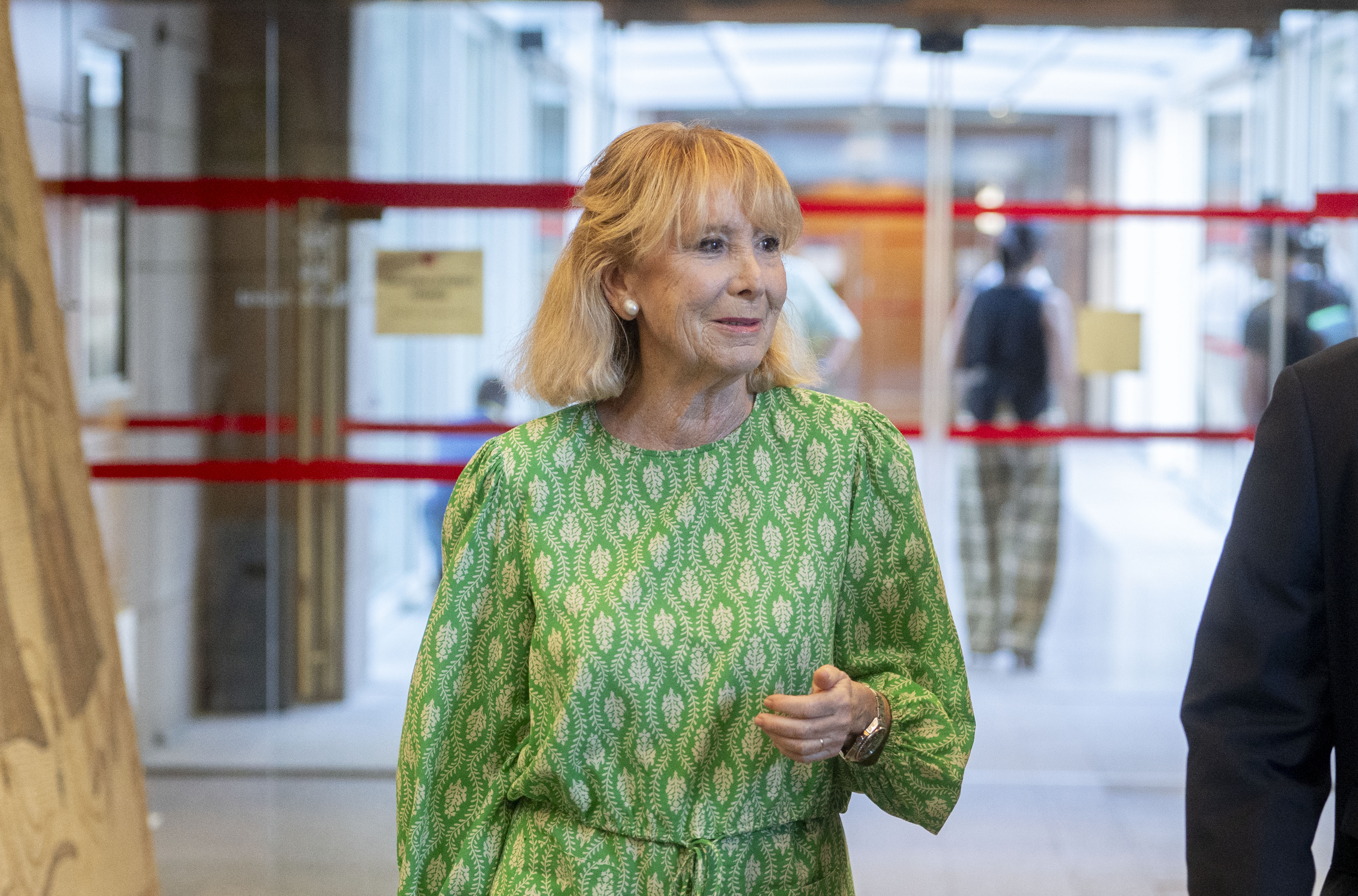 La expresidenta de la Comunidad de Madrid Esperanza Aguirre llega al segundo día del Debate sobre el Estado de la Región, en la Asamblea de Madrid, a 12 de septiembre de 2025, en Madrid (España). La Asamblea de Madrid acoge ayer y hoy, 11 y 12 de septiembre, el Debate sobre el Estado de la Región, que da inicio al año parlamentario y supone el reencuentro de la presidenta de la Comunidad de Madrid con la oposición. Tras la jornada de ayer, hoy, Más Madrid, PSOE y VOX, pasan a la ofensiva contra Ayuso. El debate está marcado por la crisis en Gaza y la migración.
12 SEPTIEMBRE 2025;ESTADO;REGIÓN;ASAMBLEA;MADRID
Alberto Ortega / Europa Press
12/09/2025