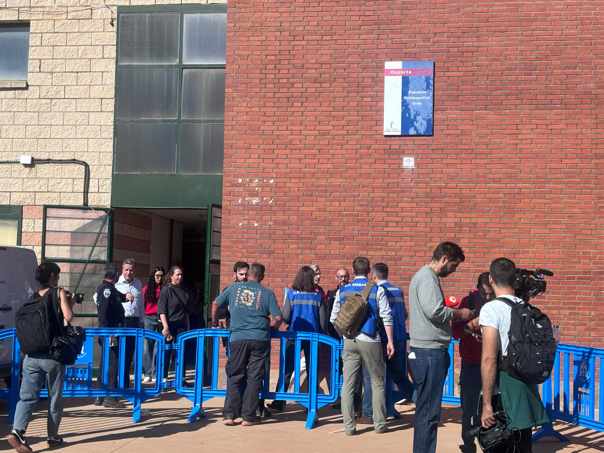 El pabellón de Urda, entre la atención a los heridos y la búsqueda de familiares