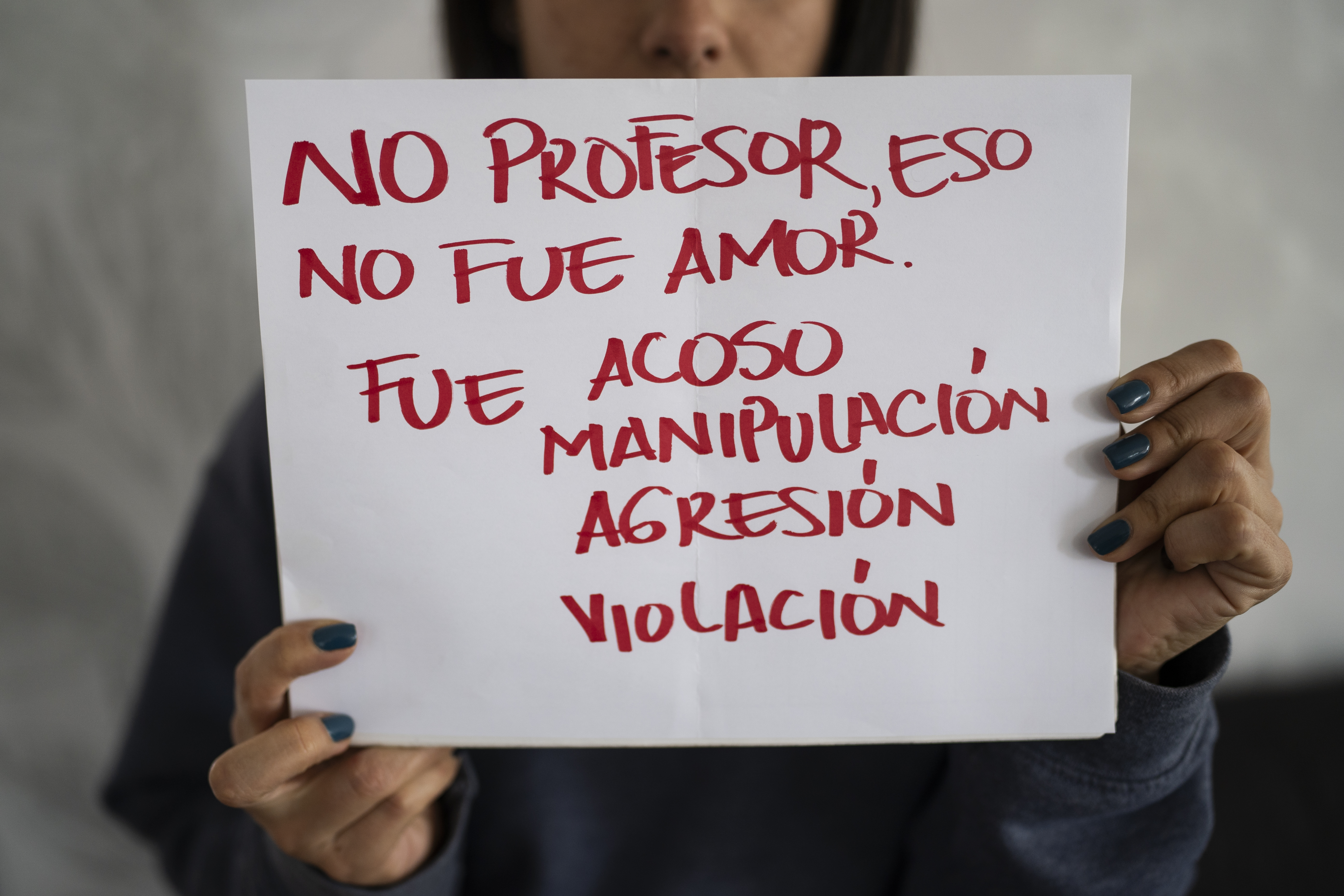 Te han acosado en internet? 9 de cada 10 víctimas son mujeres - La Cadera De  Eva, image size:5569x3713