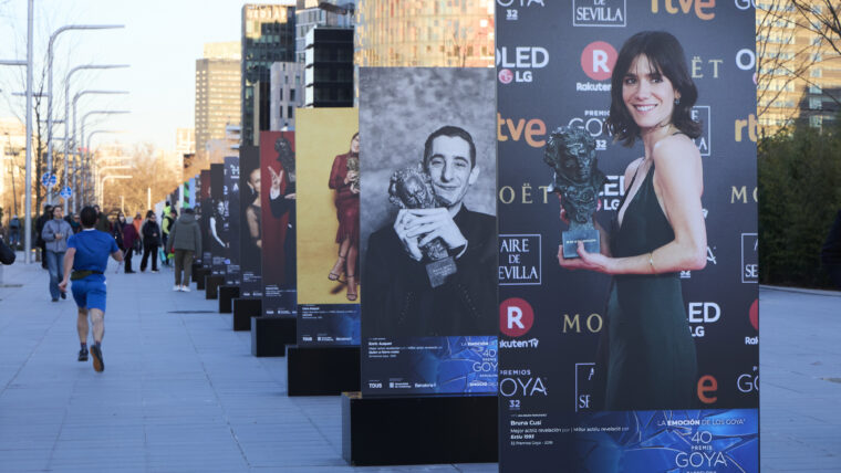 Exposición de fotos de los Goya en el parque de las Glòries.