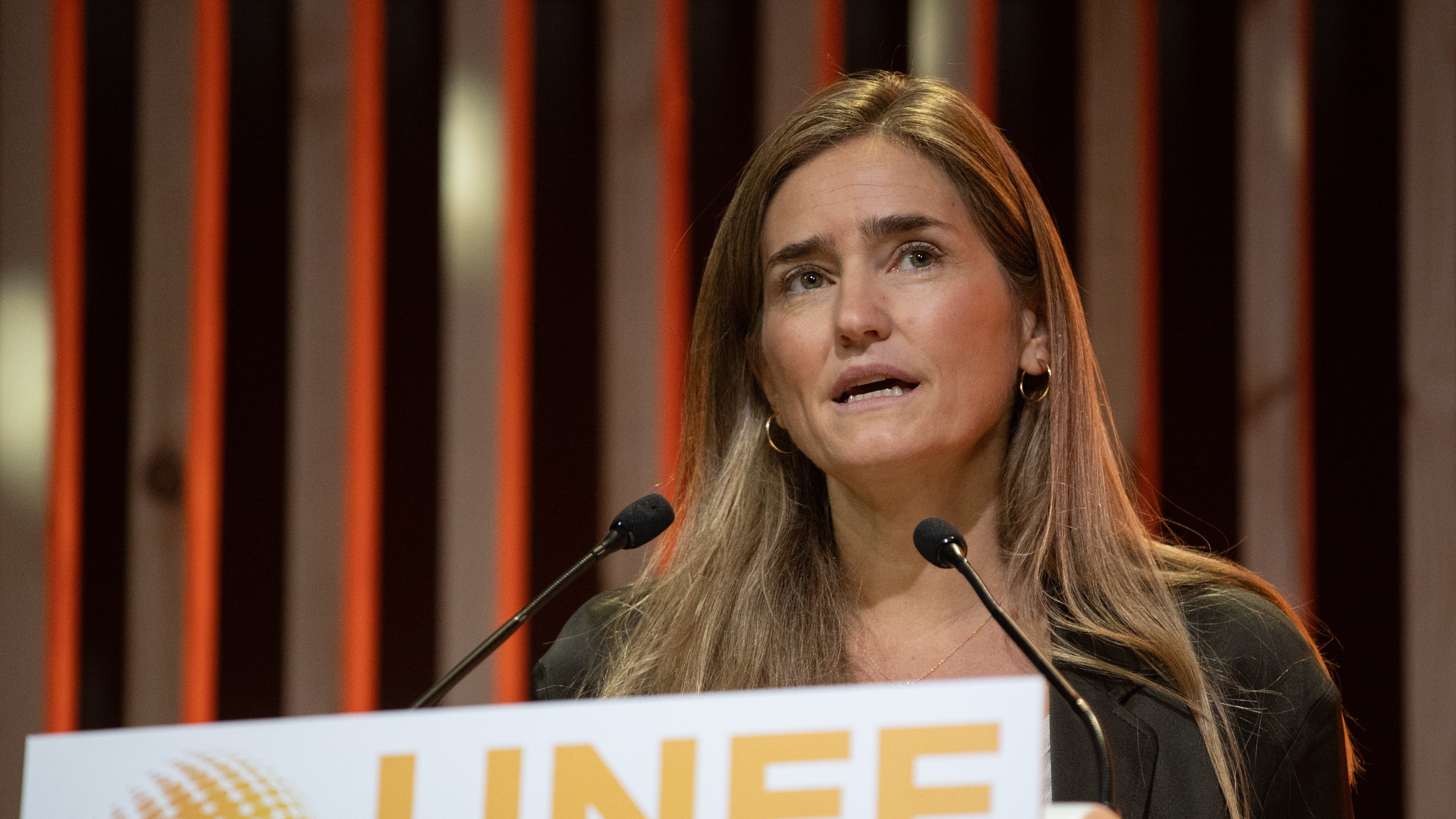 (Foto de ARCHIVO)
La secretaria de Estado de Energía, Ministerio para la Transición Ecológica y el Reto Demográfico, Sara Aagesen, durante la inauguración del Foro Solar de la Unión Española Fotovoltaica (UNEF), en el Hotel Marriott Auditorium, a 9 de octubre de 2024, en Madrid (España). Bajo el lema ‘La energía fotovoltaica, motor de industrialización’, el Foro Solar, que celebra este año su décimo primera edición y acogerá entre hoy y mañana, 10 de octubre, una veintena de mesas de debate y ponencias en las que los profesionales y decisores públicos más influyentes en materia de energías renovables analizarán la actualidad y el futuro del sector.

Alejandro Martínez Vélez / Europa Press
09 OCTUBRE 2024;FOTOVOLTAICA;JORNADA;FORO SOLAR;UNIÓN ESPAÑOLA;MADRID
09/10/2024