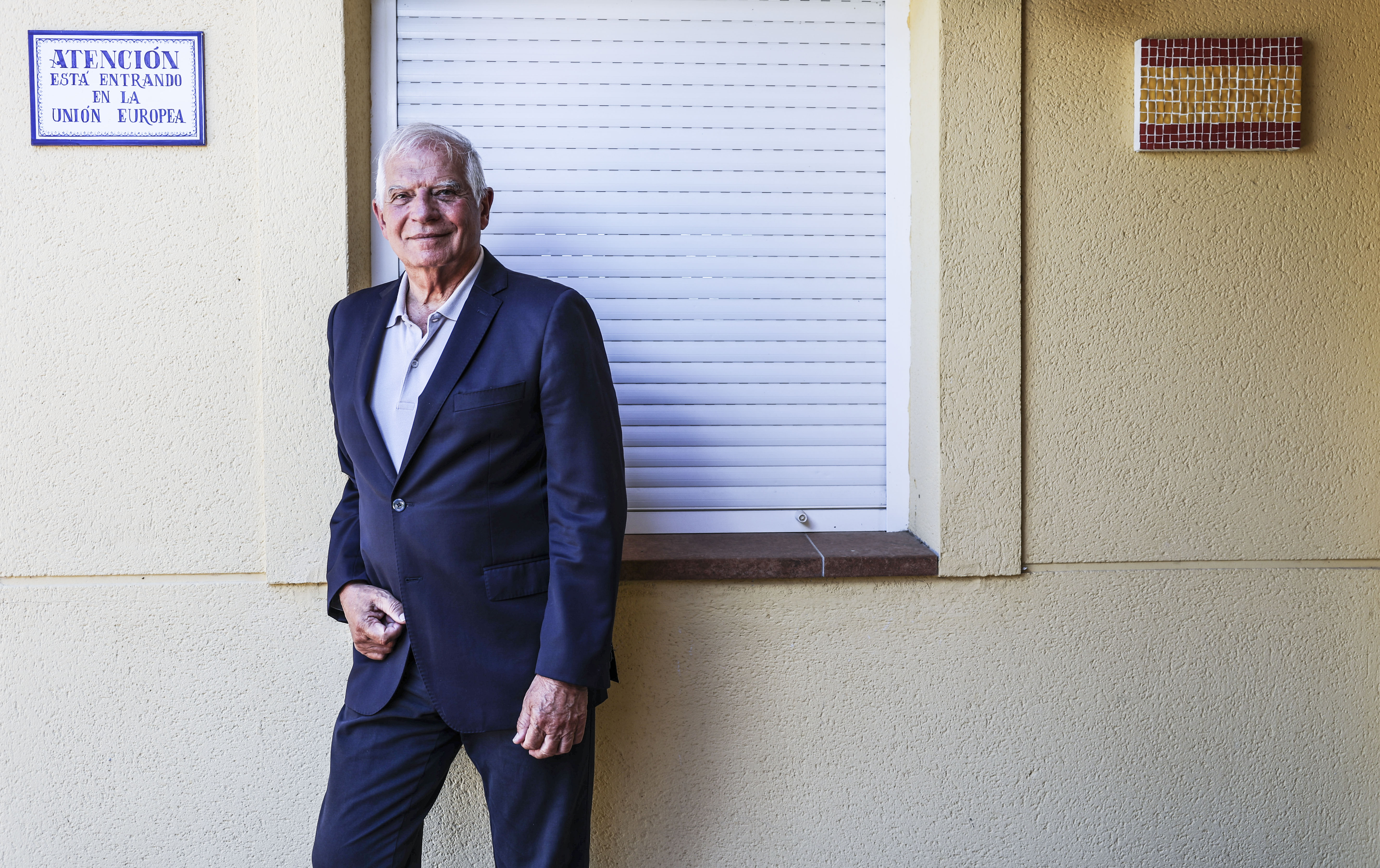 O Alto Representante da UE para os Negócios Estrangeiros e a Política de Segurança, Josep Borrell, na sua residência em Valdemorillo (Madrid).