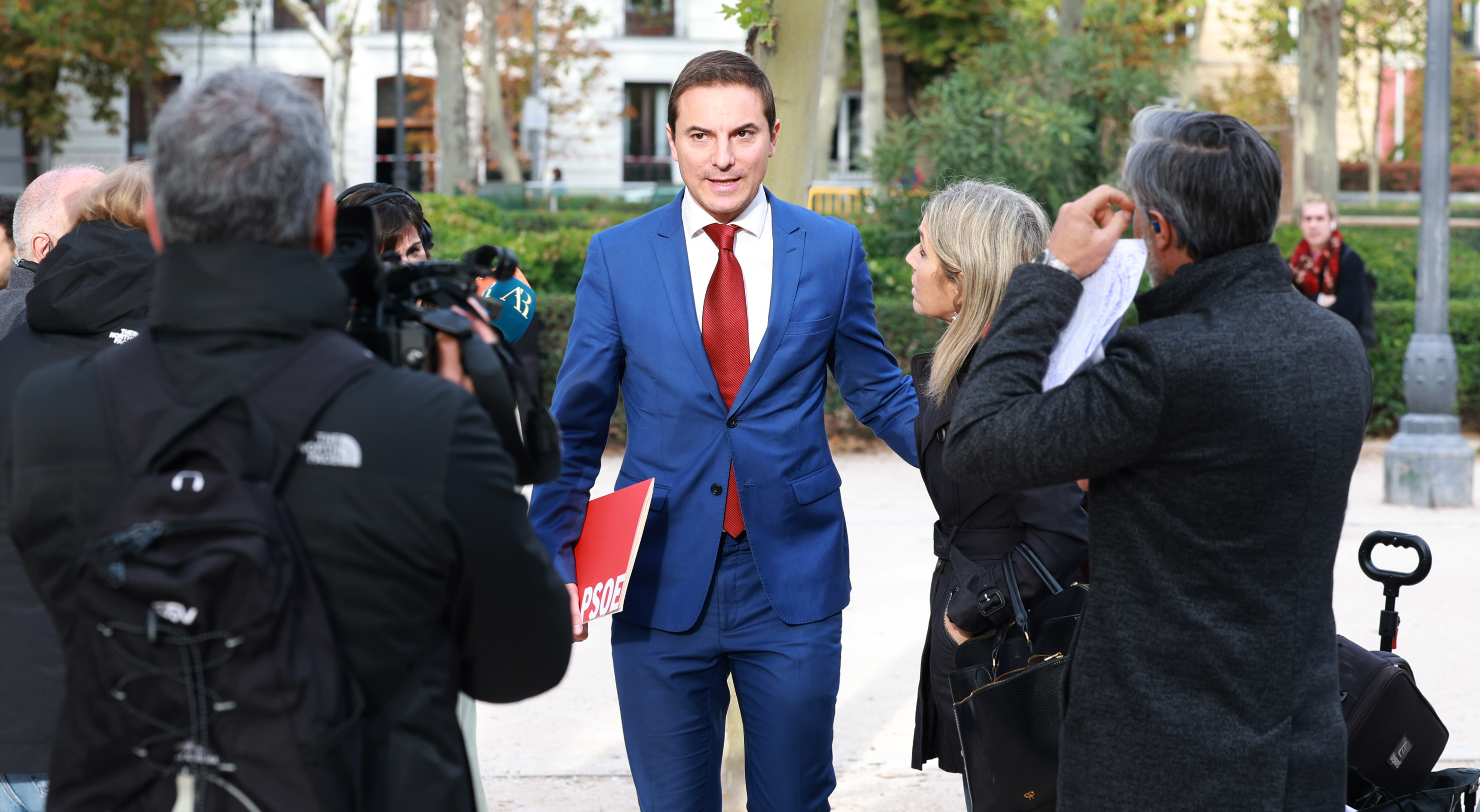 Dvd 1291 (05-11-25).  Juan Lobato, a su llegada al Tribunal Supremo.