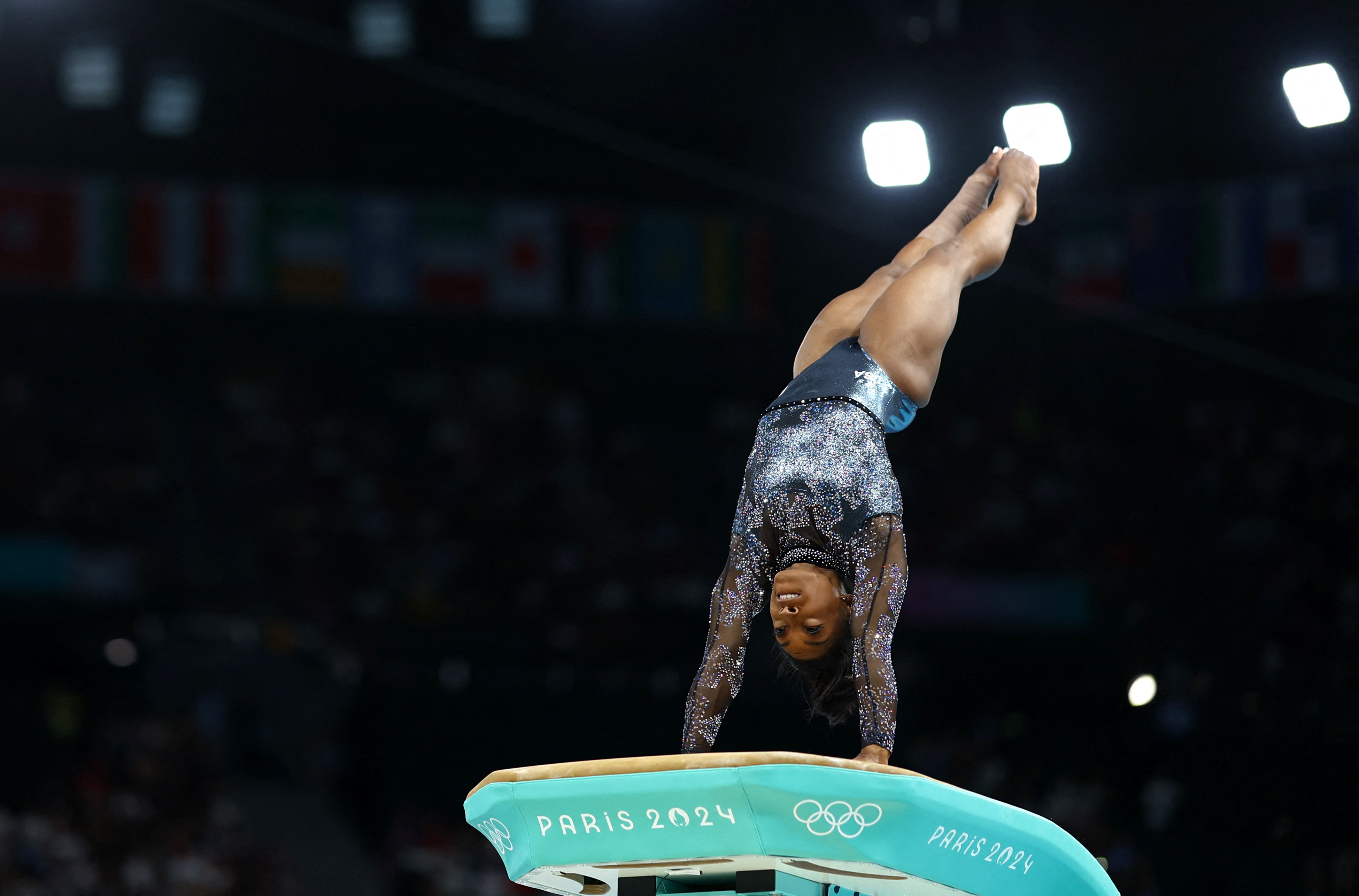 Paris 2024 Olympics - Artistic Gymnastics - Women's Qualification - Subdivision 2 - Bercy Arena, Paris, France - July 28, 2024. Simone Biles of United States in action on the Vault. REUTERS/Hannah Mckay