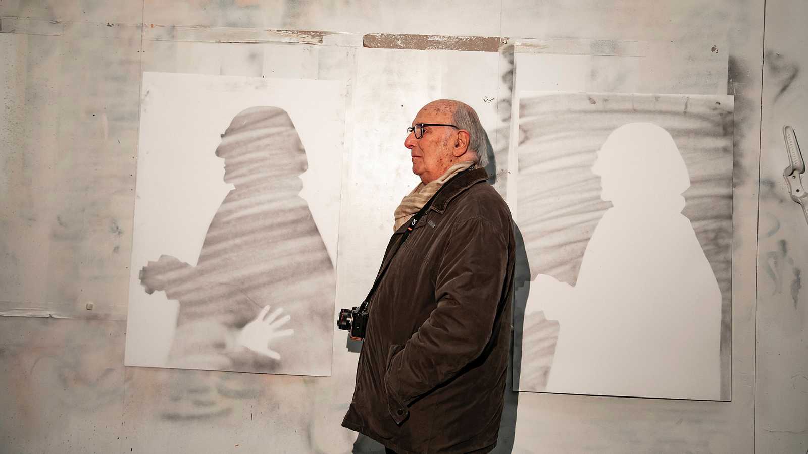 ‘Las paredes hablan’: Carlos Saura y el impulso de la expresión artística a los 91...