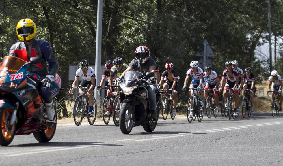 Bike safety Rules for cycling safe in Spain Spain EL PAÍS in English