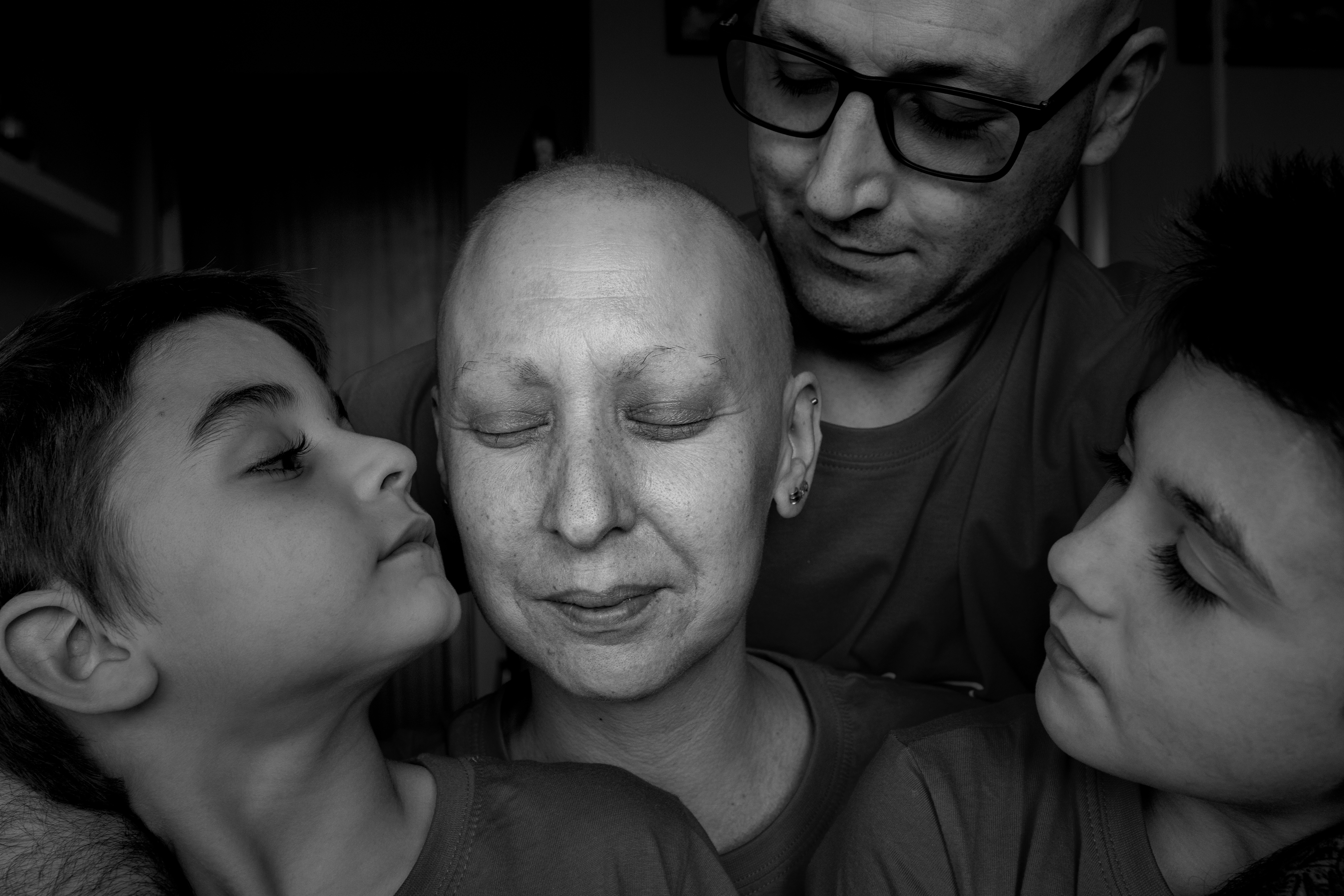 'Familia'. Esti se siente fuerte rodeada de su familia y normalizando la lucha contra el cáncer de mama.