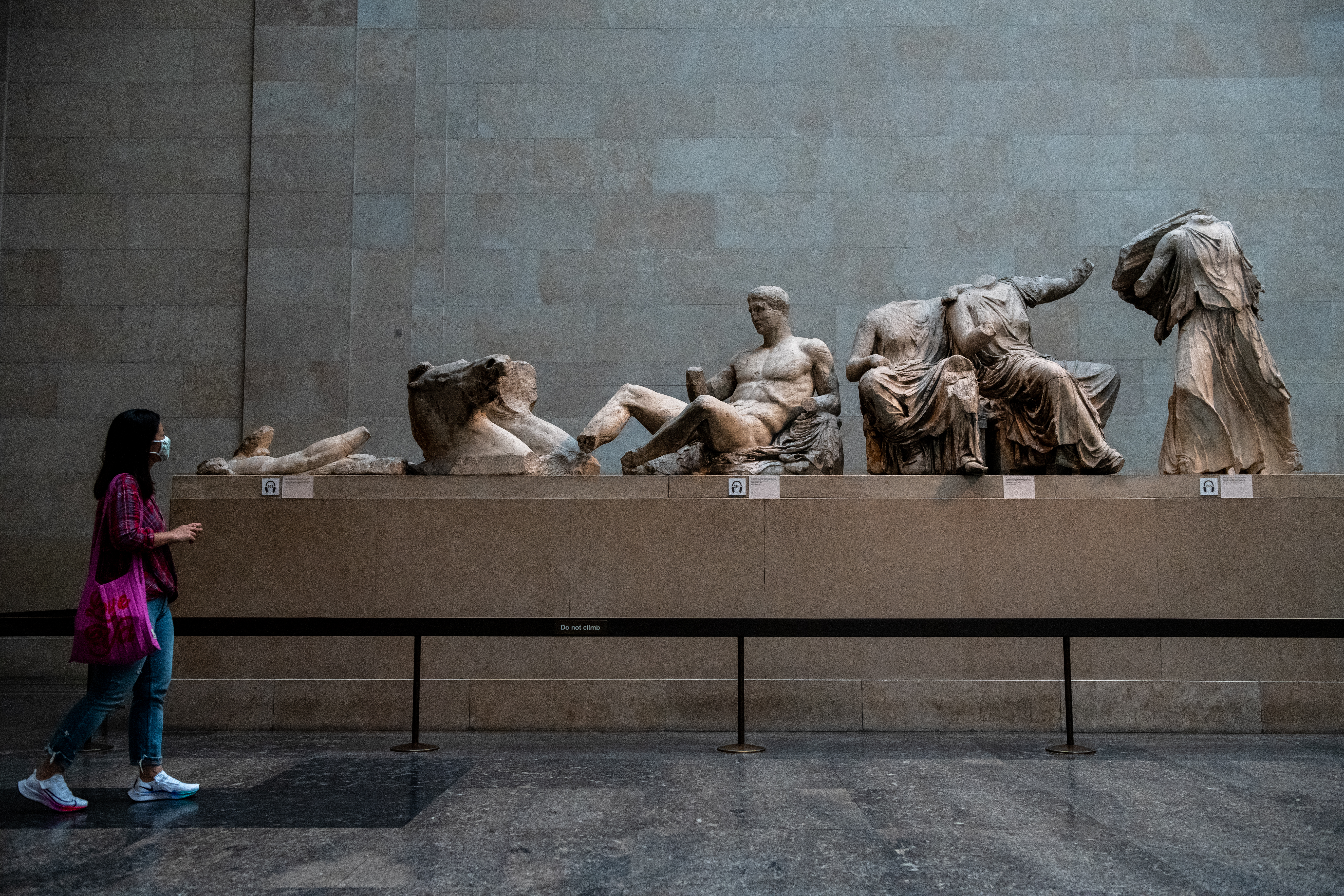 El Reino Unido irrita a Grecia al afirmar que recogió de las ruinas los mármoles del Partenón