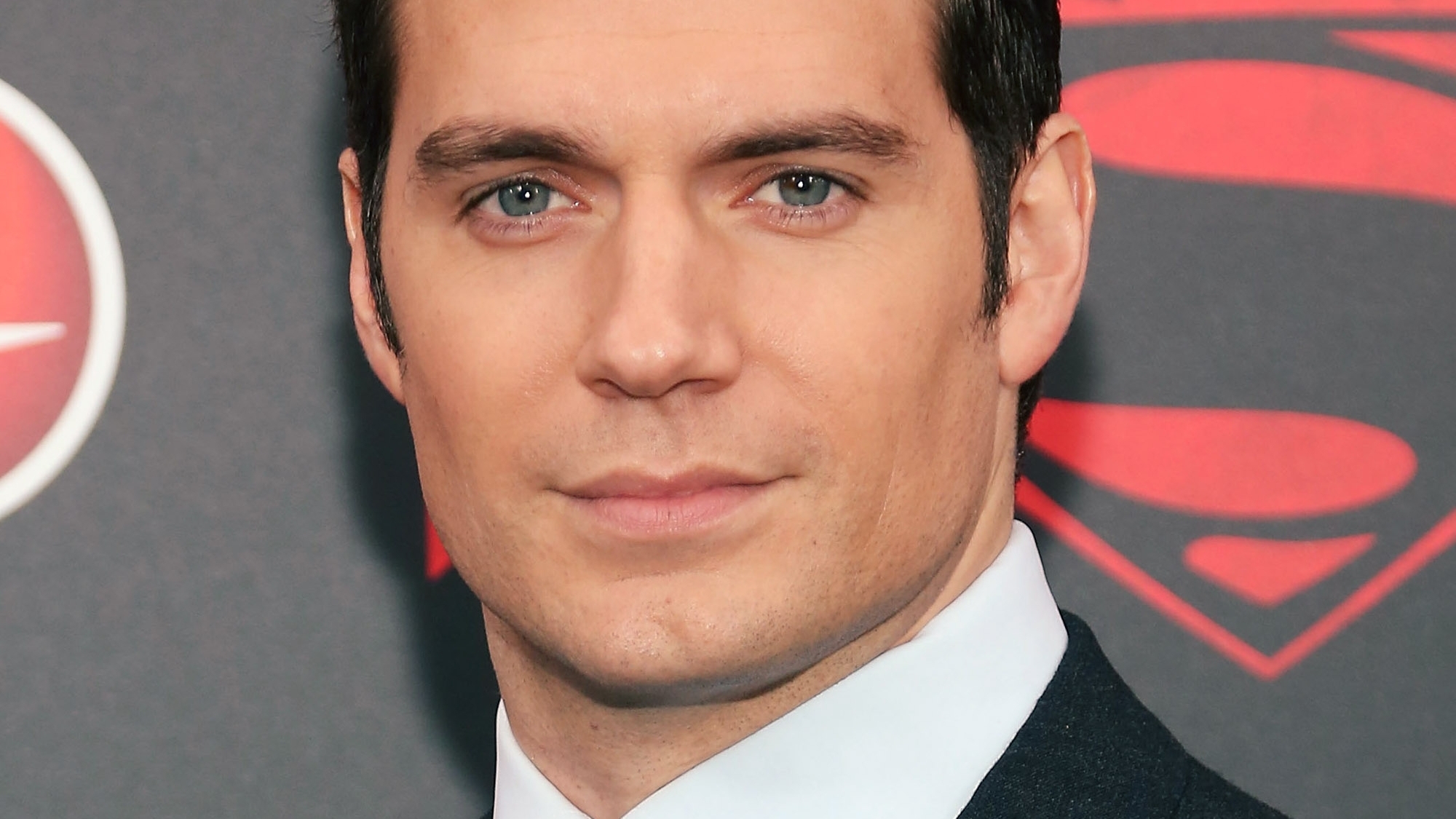 Henry Cavill: biografía, películas, fotos y curiosidades